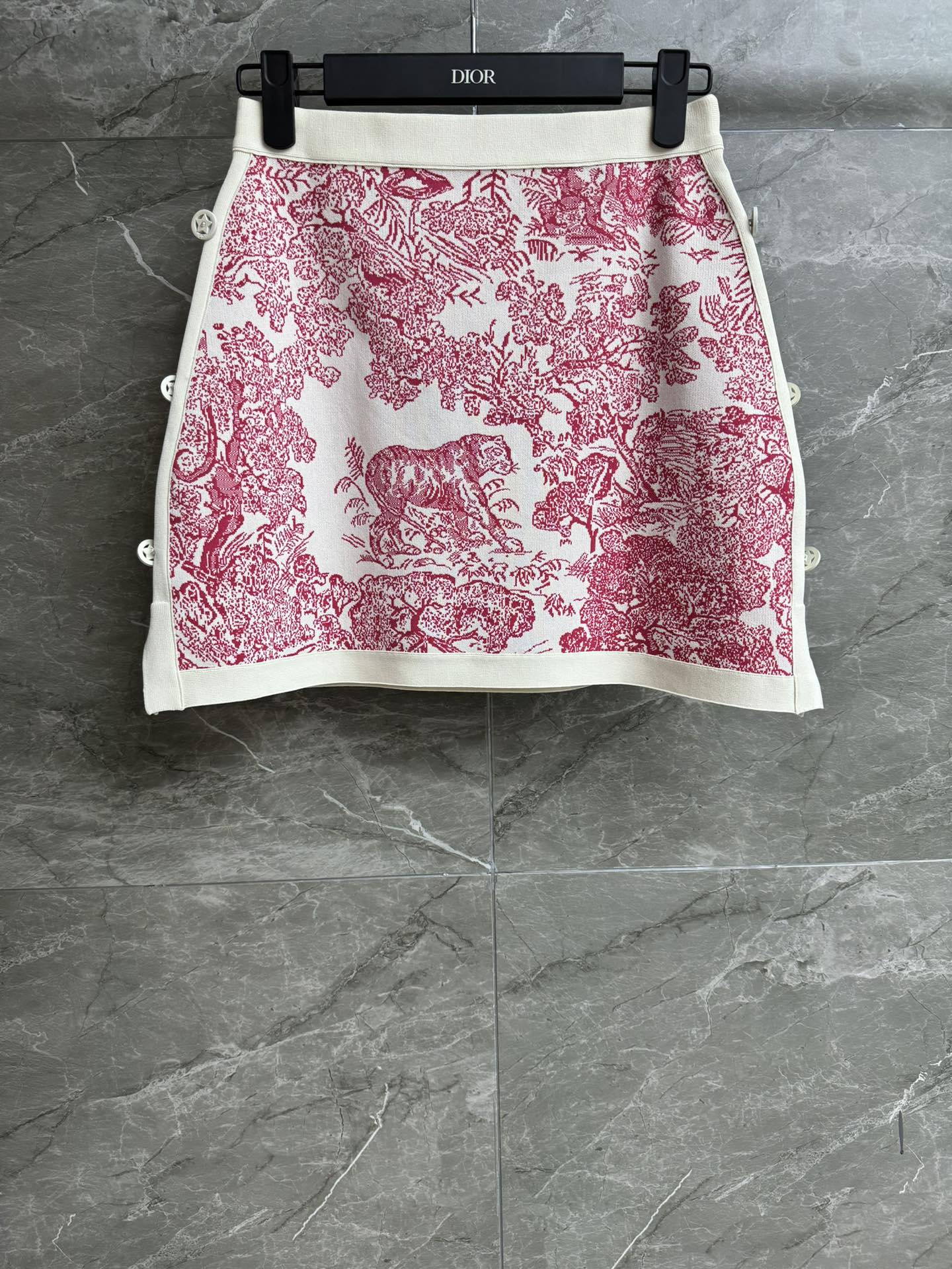image_2.jpg