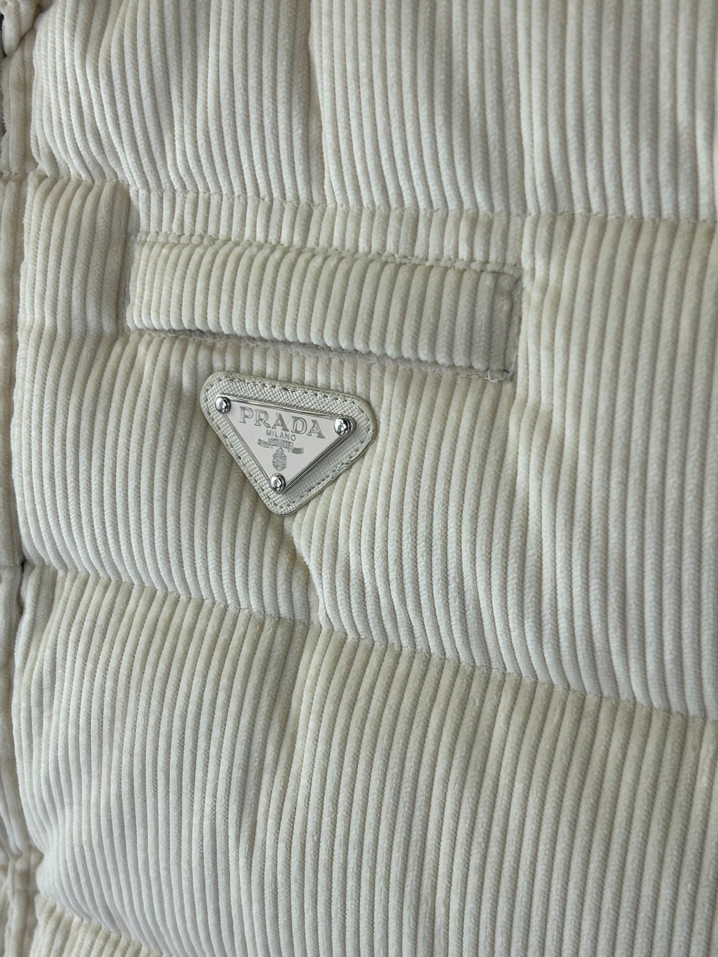 23fc8040bf983.jpg