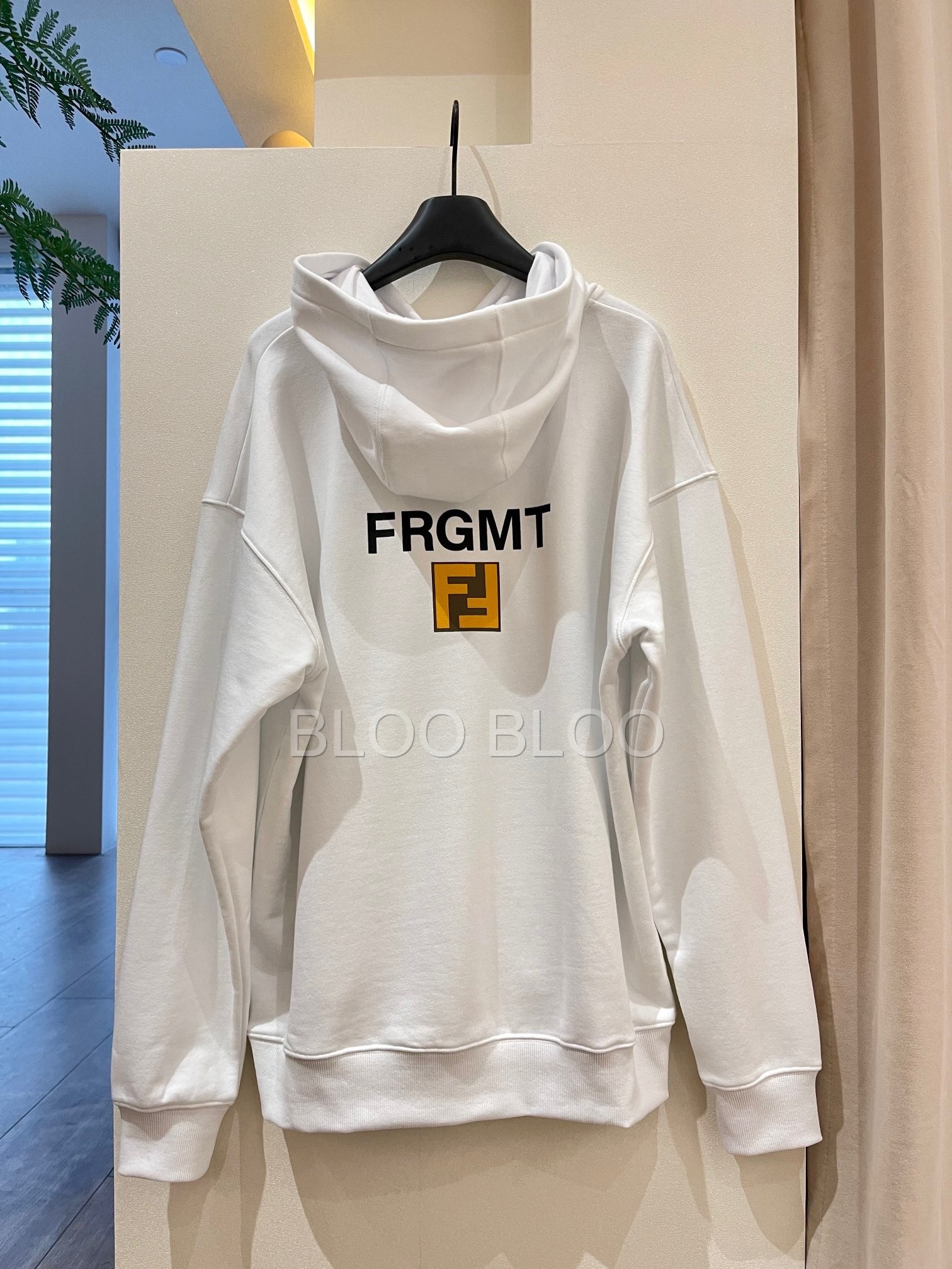 bad6903f7849e.jpg