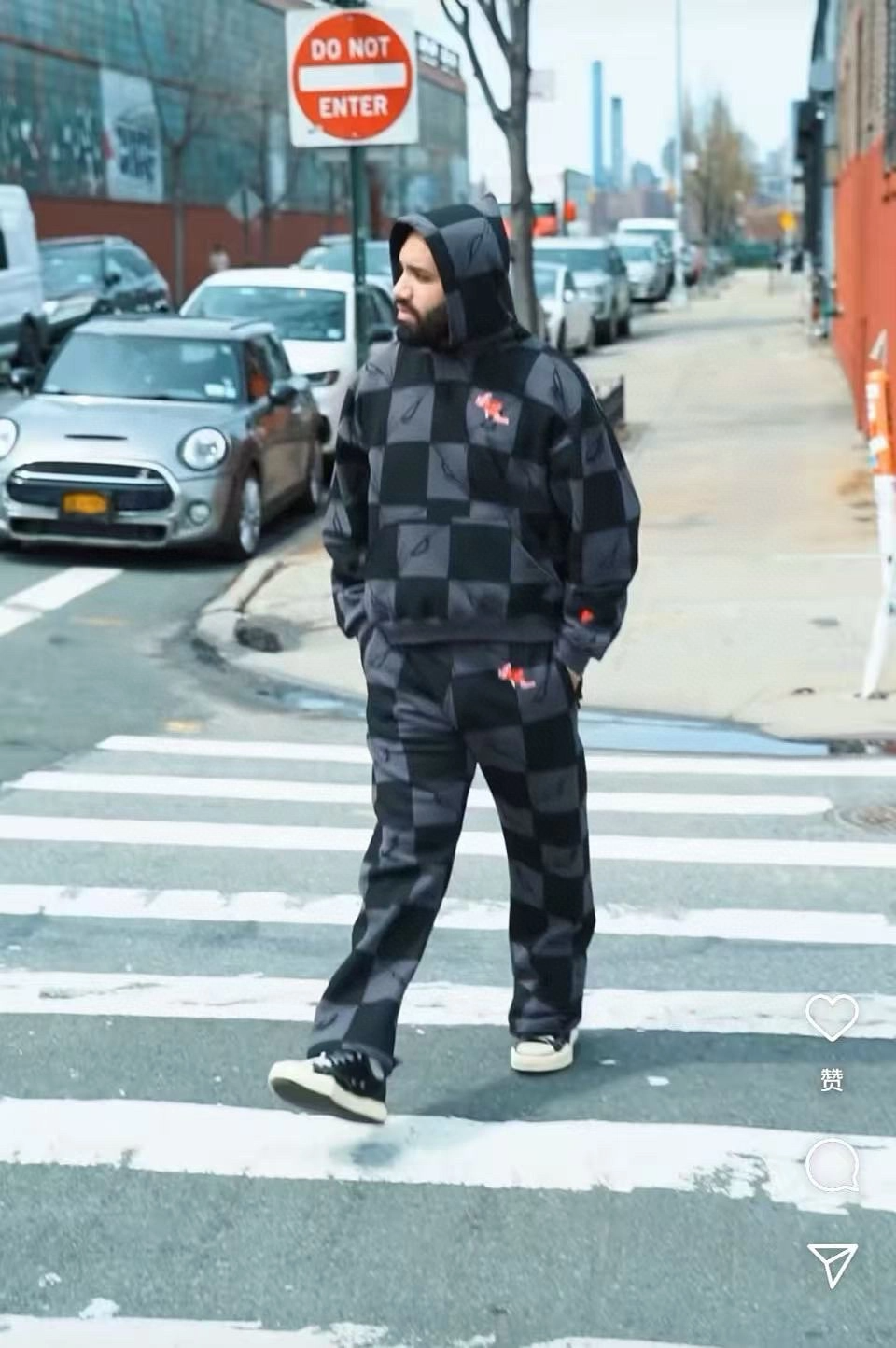 70e461af2b03e.png