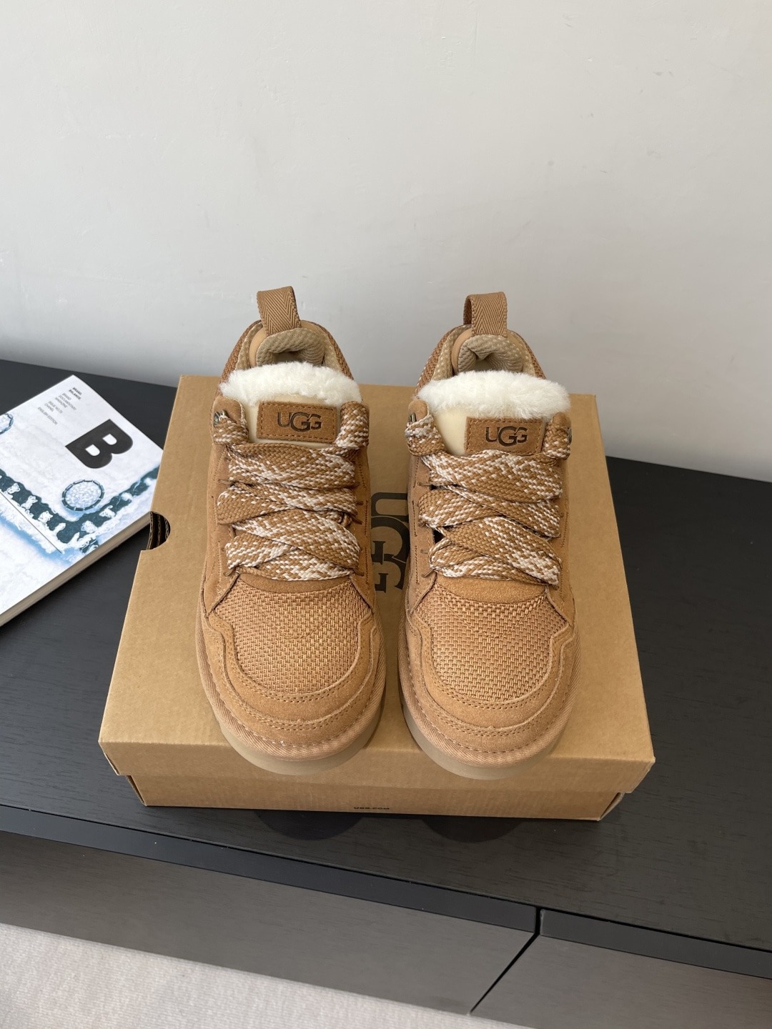 어* 25ss 가을겨울 신상 통굽 스니커즈