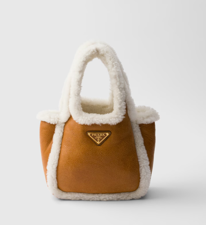 프라다 램스킨 시어링 미니 핸드백1BA349