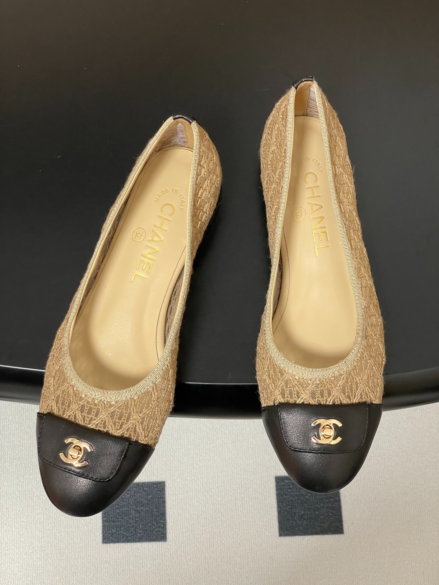 샤* 25 더블C 통굽 망사 플랫 발레화