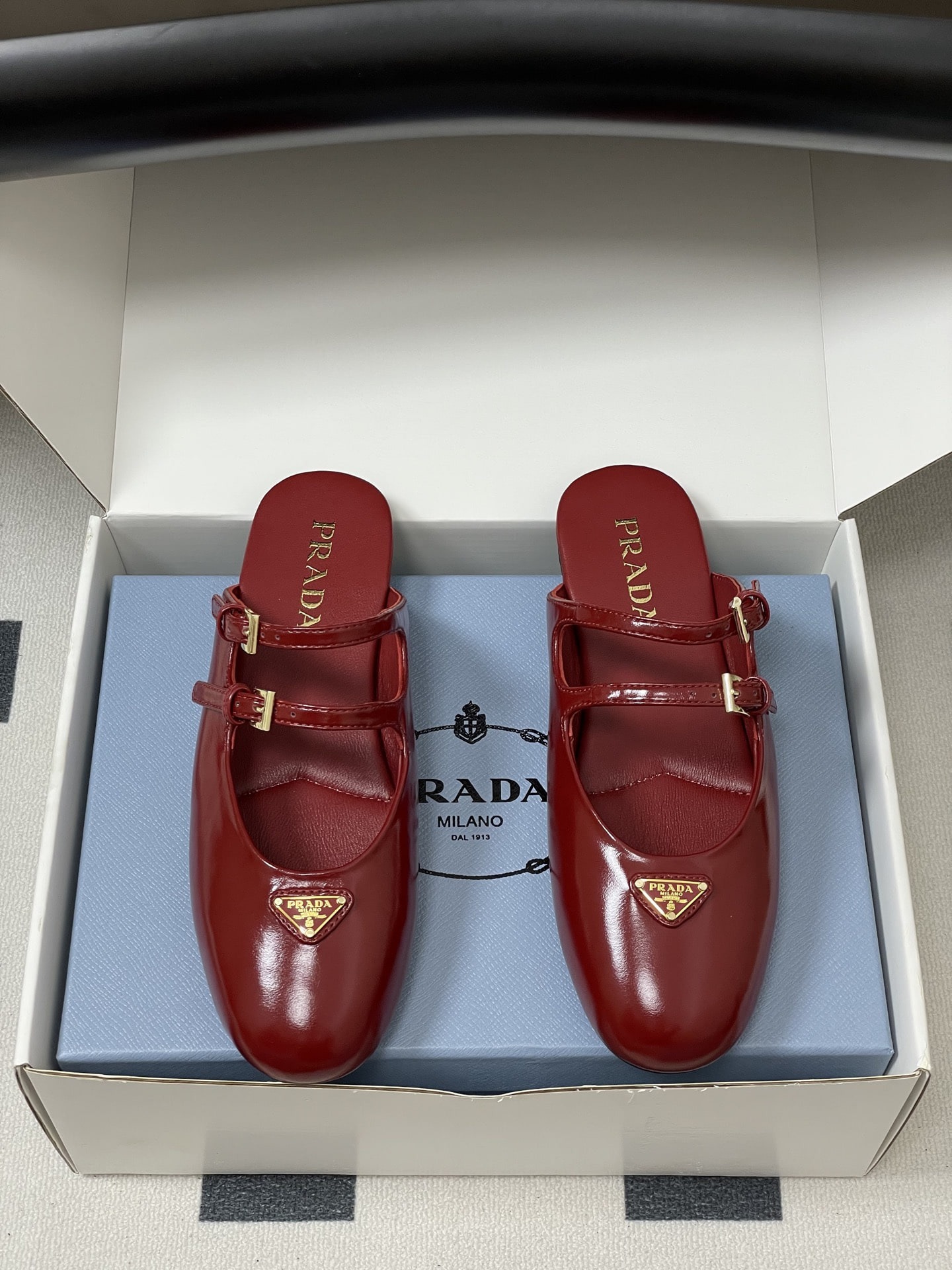 프*다 25S 신상 에나멜 메리제인 플랫