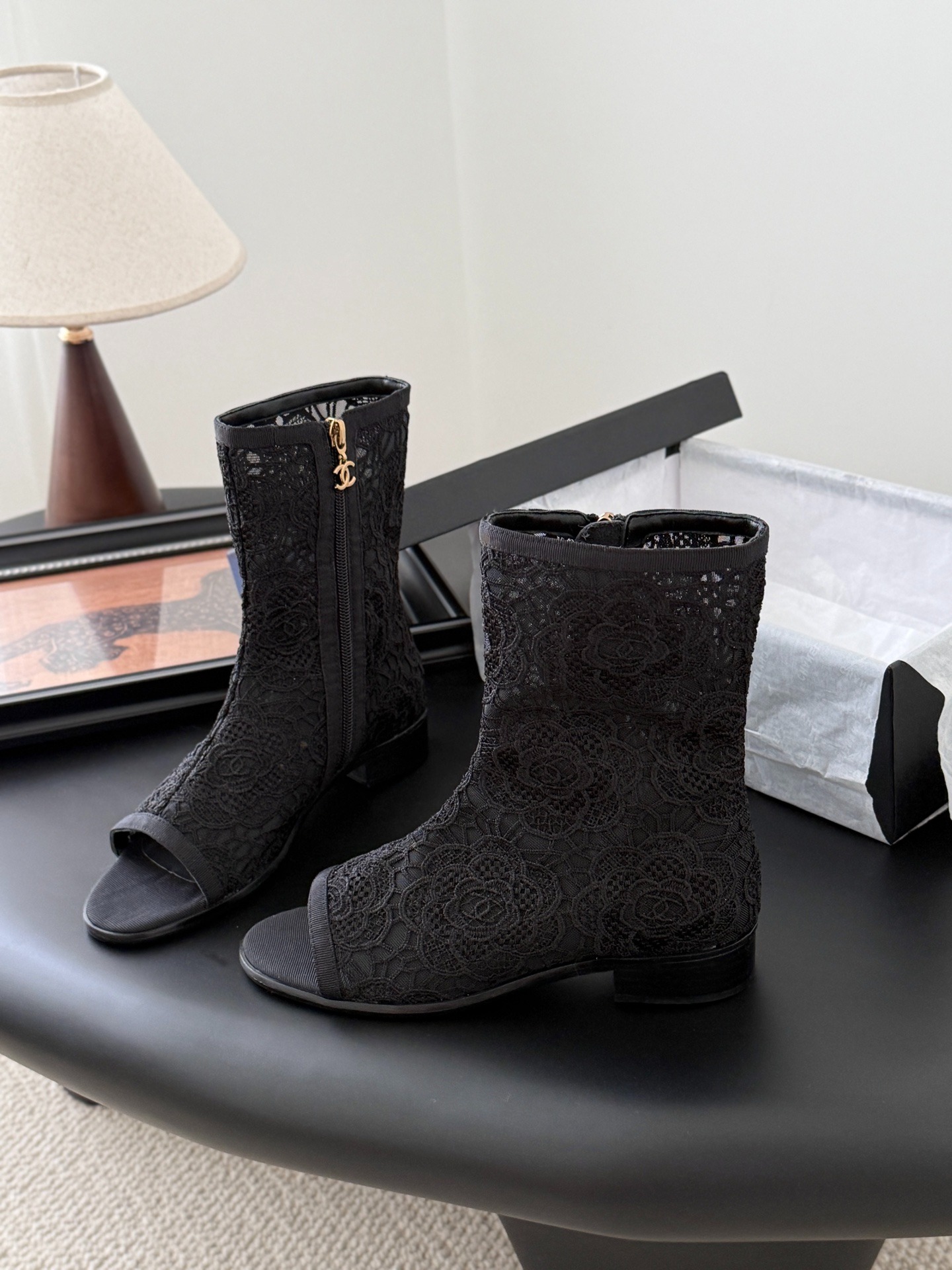 샤* 25K 추동 신상 망사자수 앵클부츠