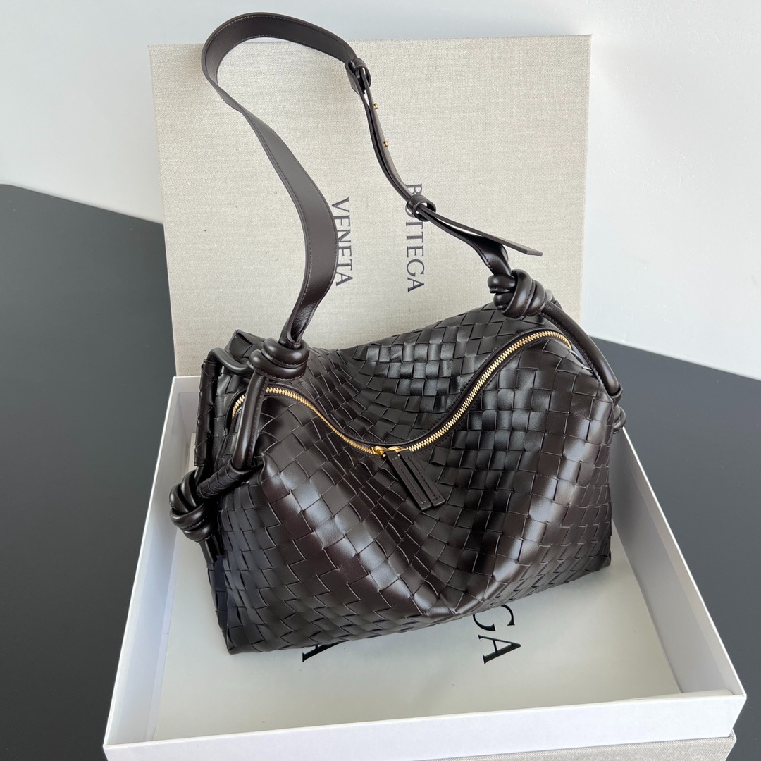 보테가베네타 루프 미디움 여행가방