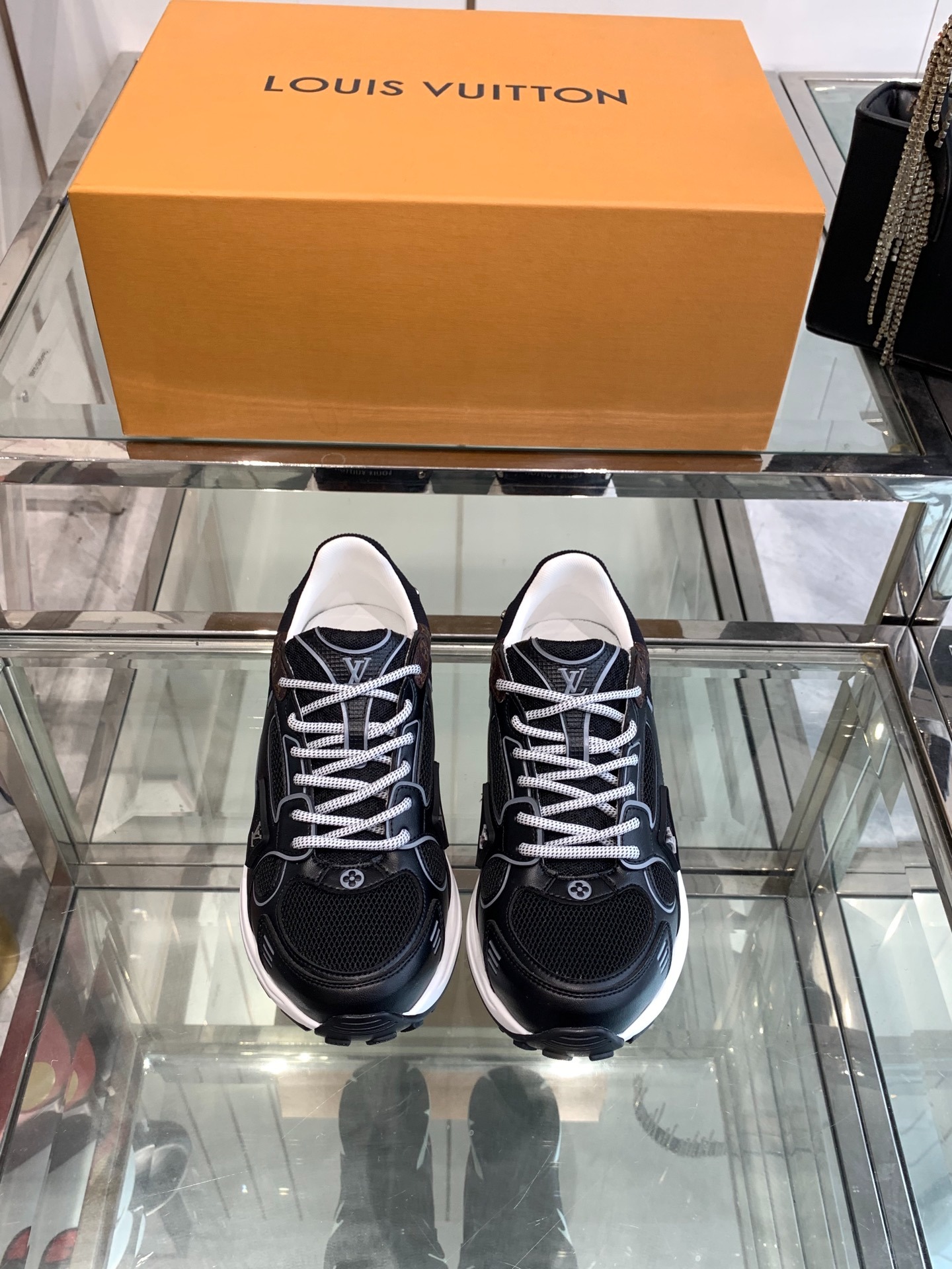 루*비통 25ss 뉴 올림피아 스니커즈