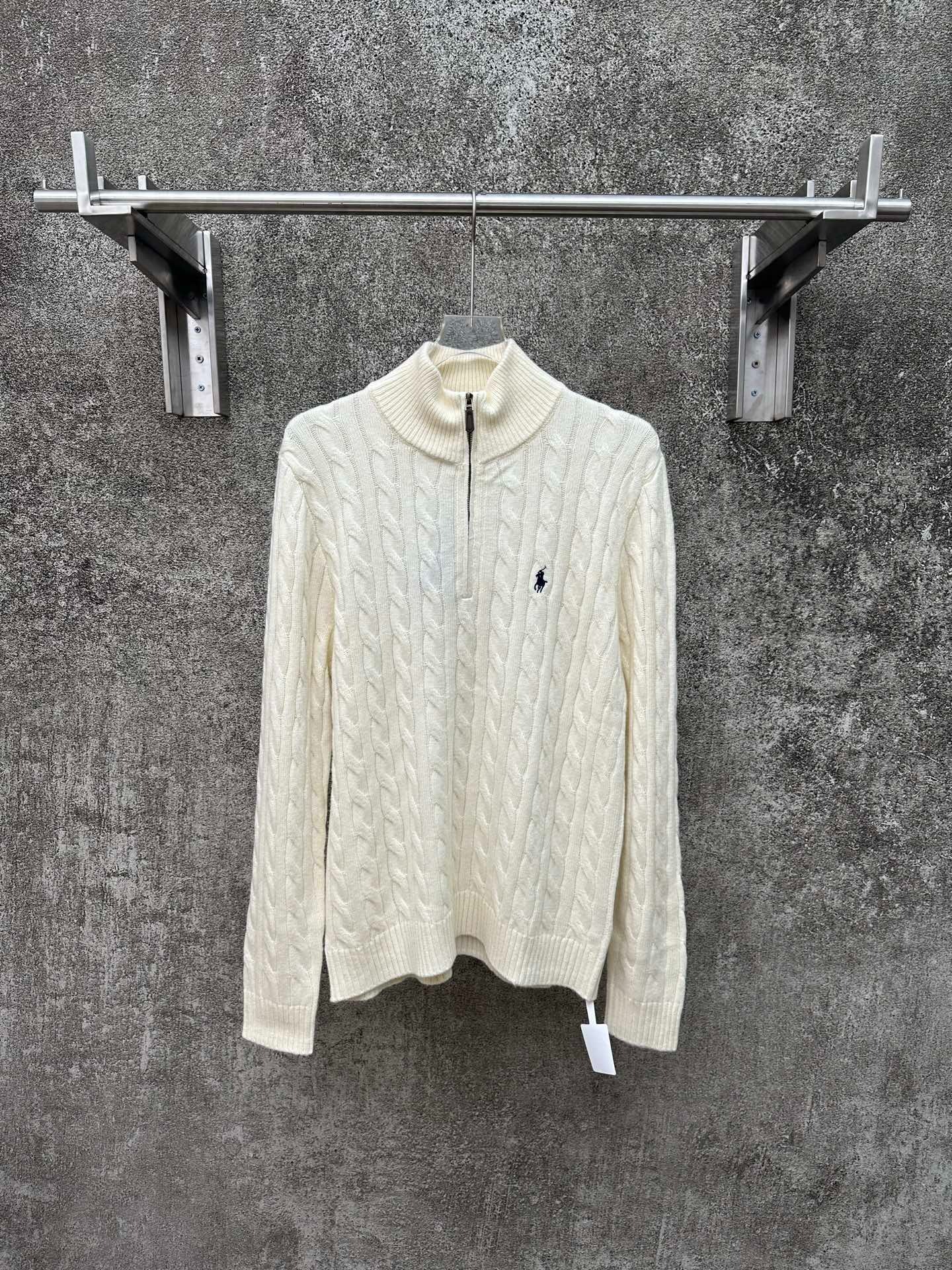 폴* 25ss 하이넥 반집업 긴팔 니트