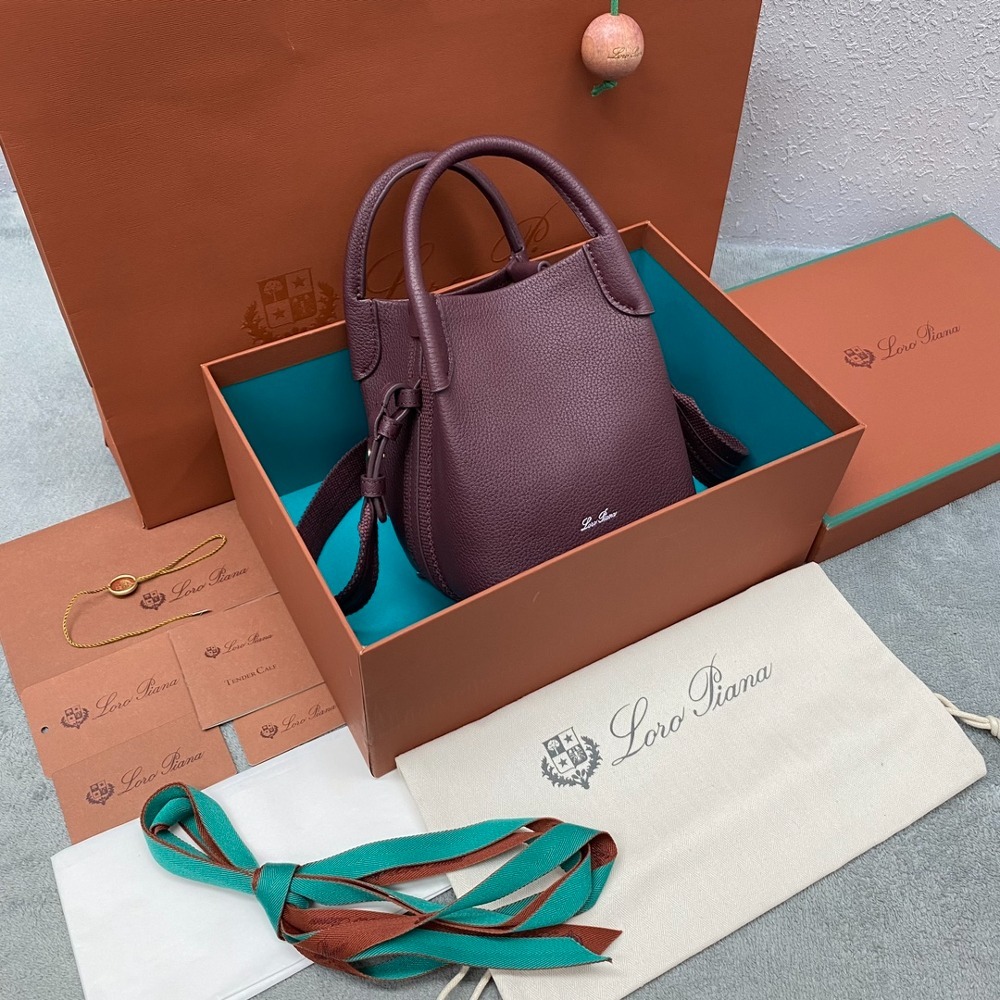 로로피아나 마이크로 베일 스몰 백