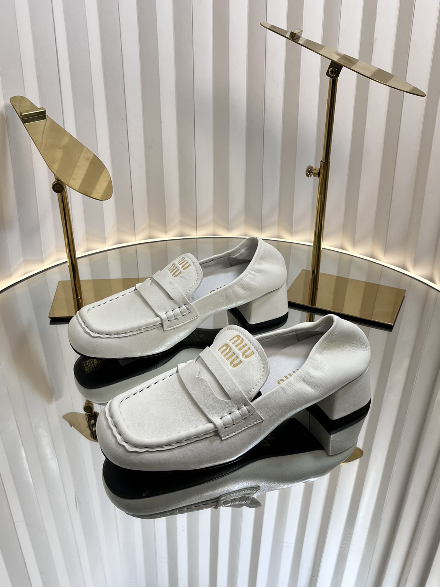 미*미* 가을/겨울 브록 스퀘어 로퍼