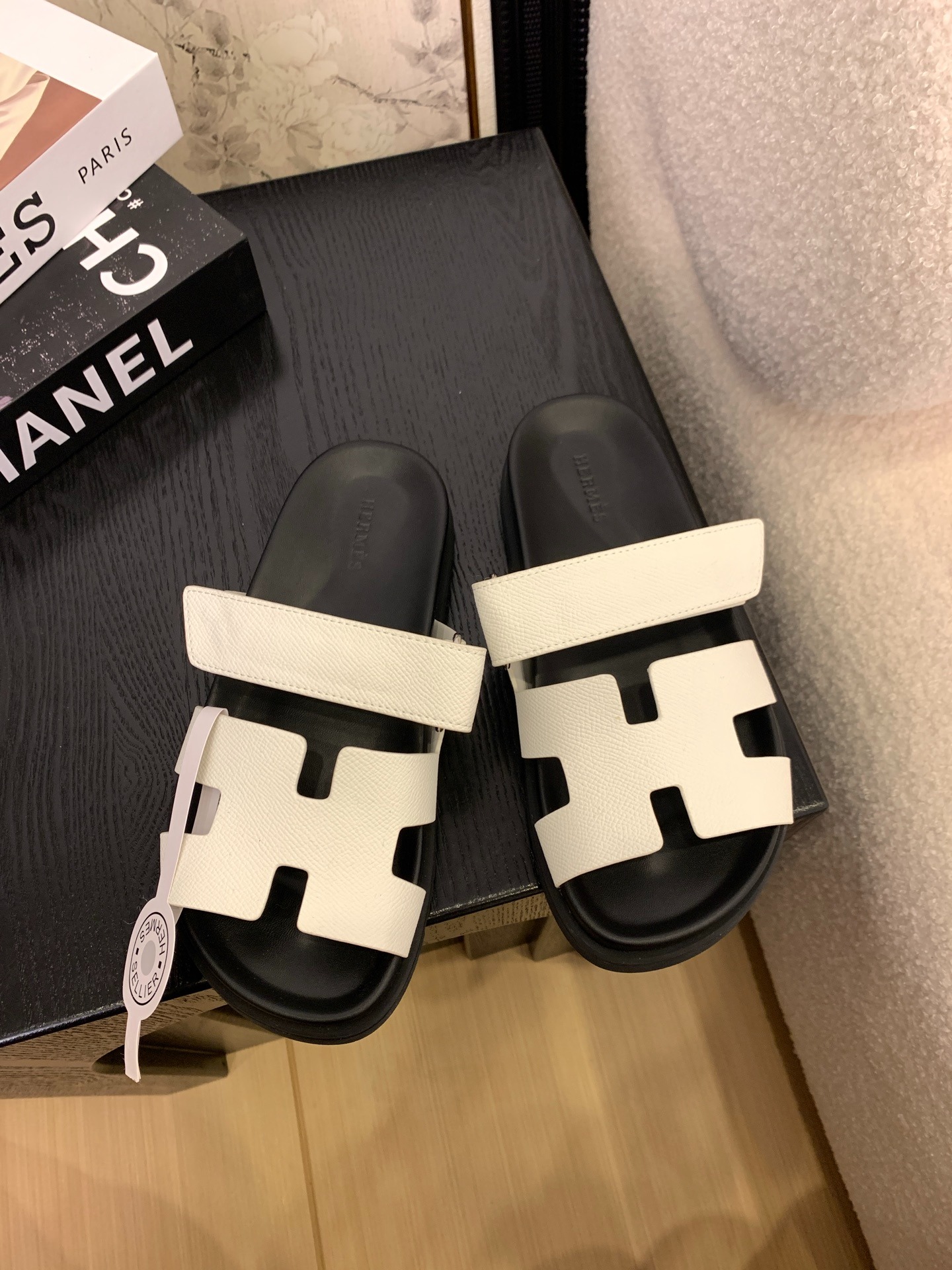 에*메스 레트로 벨크로 슬리퍼