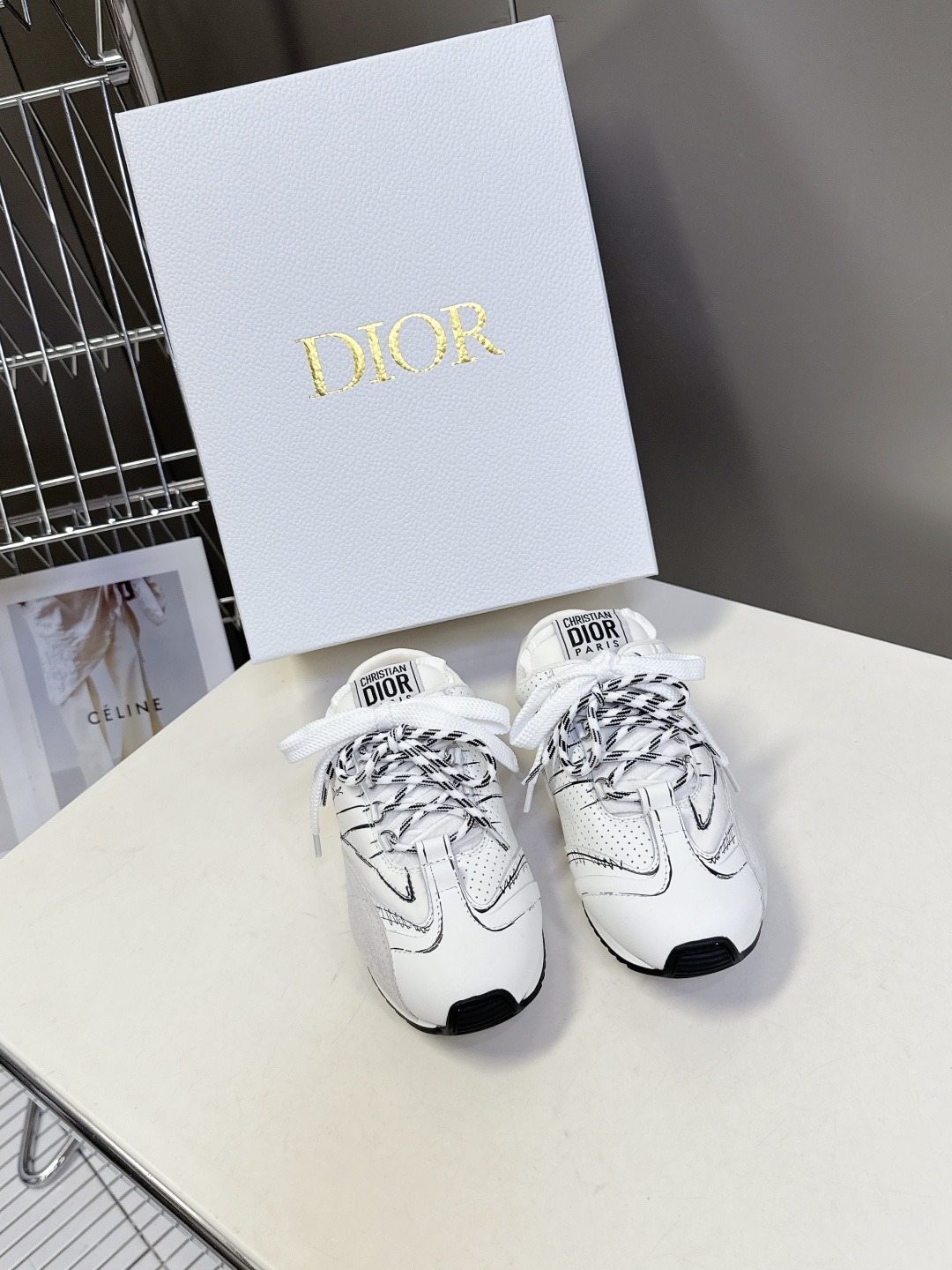 디* 봄여름 신상 세미 슬리퍼