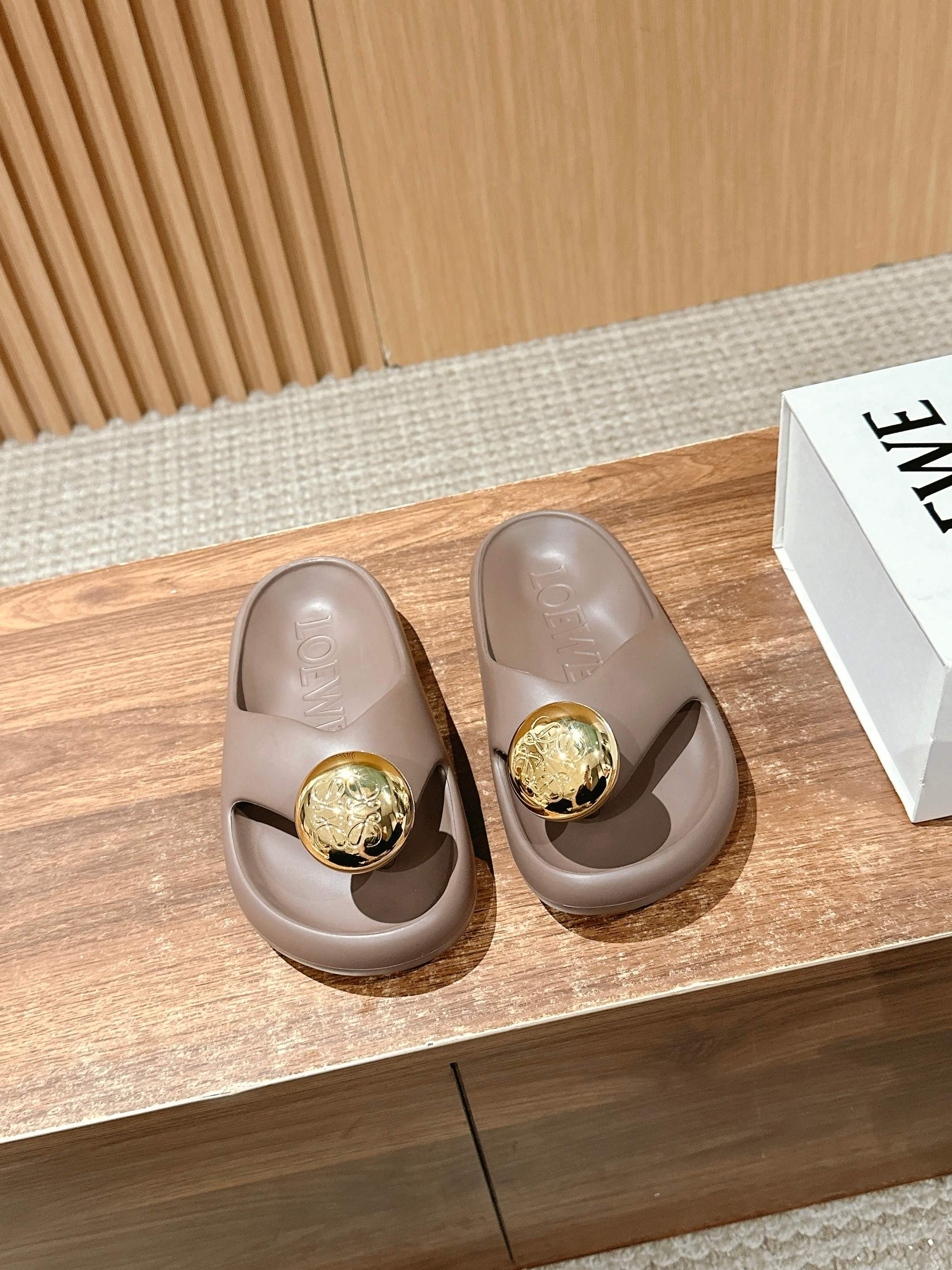 로*베 몽글이 쪼리 슬리퍼