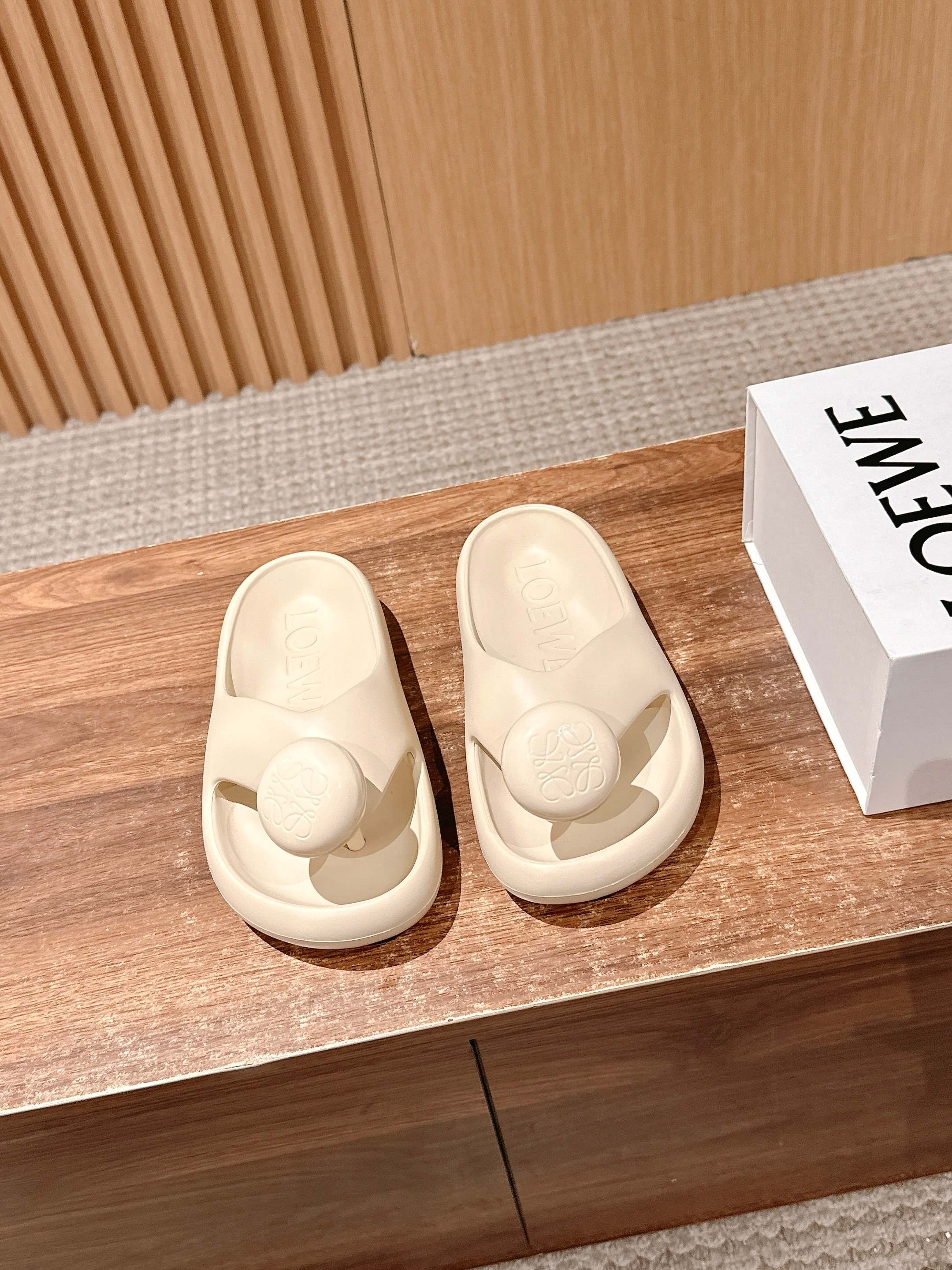 로*베 몽글이 쪼리 슬리퍼