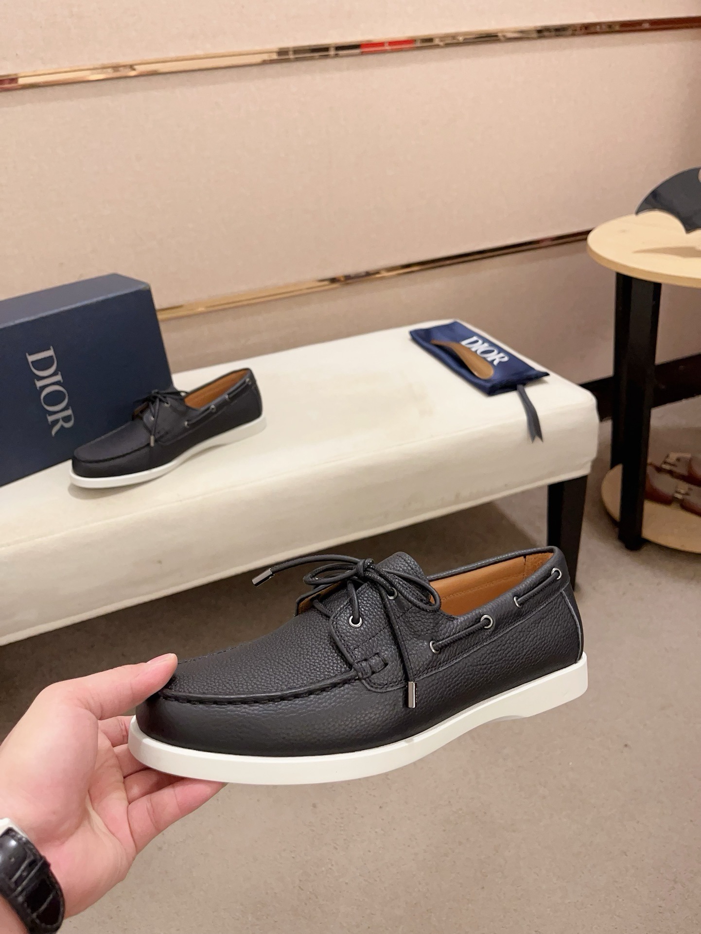 디* 25 신상 로퍼