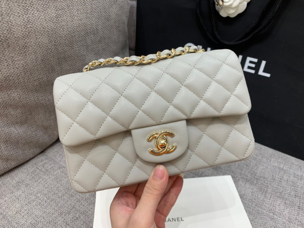 샤* 클래식 뉴미니 플랩백 A69900 