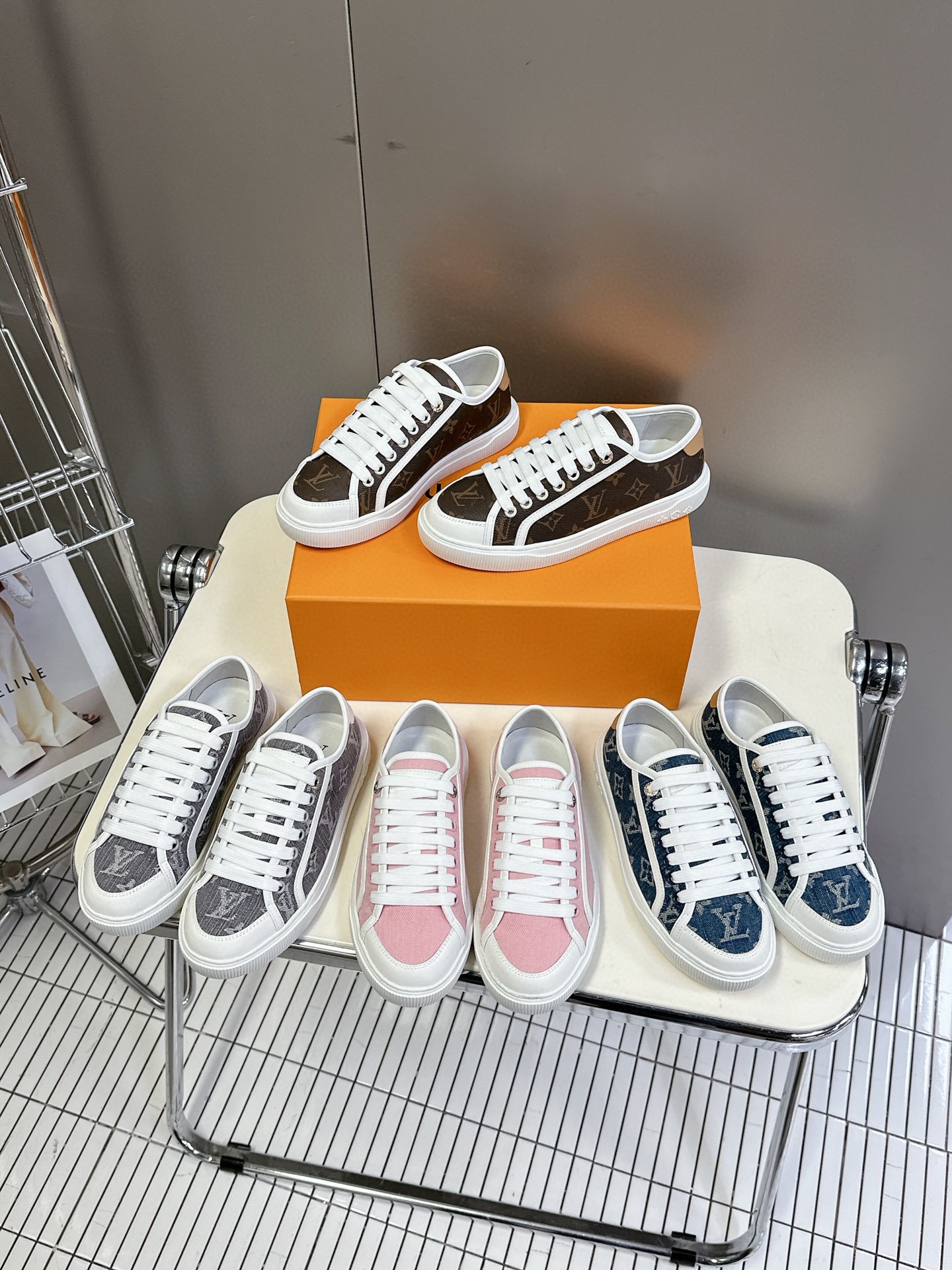 루*비통 25SS Lagoon Sneaker