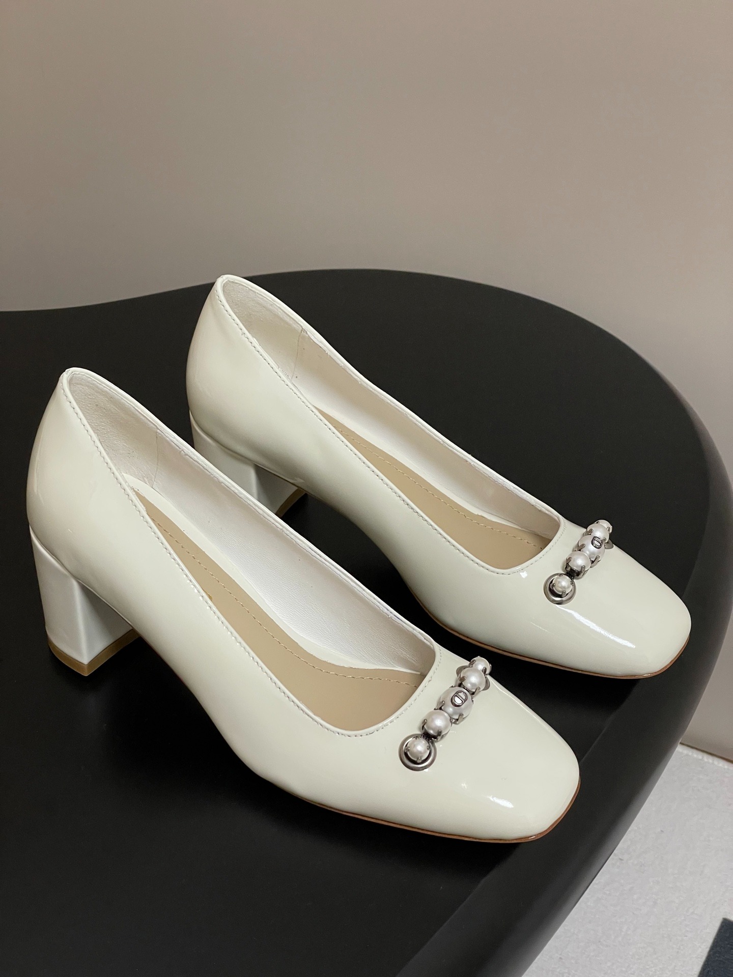 디* 진주버클 통굽 슬링백 힐