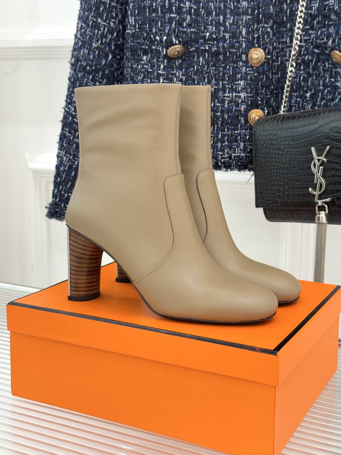 에*메스 25WF 신상 스틸레토 앵클부츠