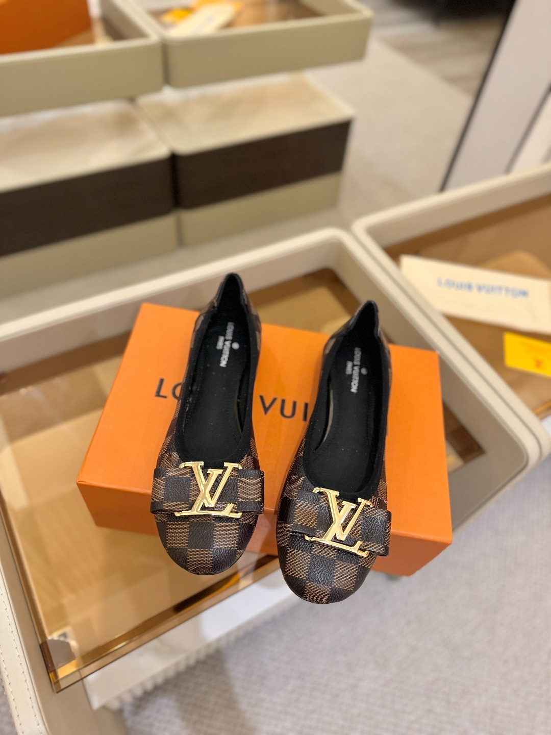 루*비통25 발레리나 플랫 슈즈