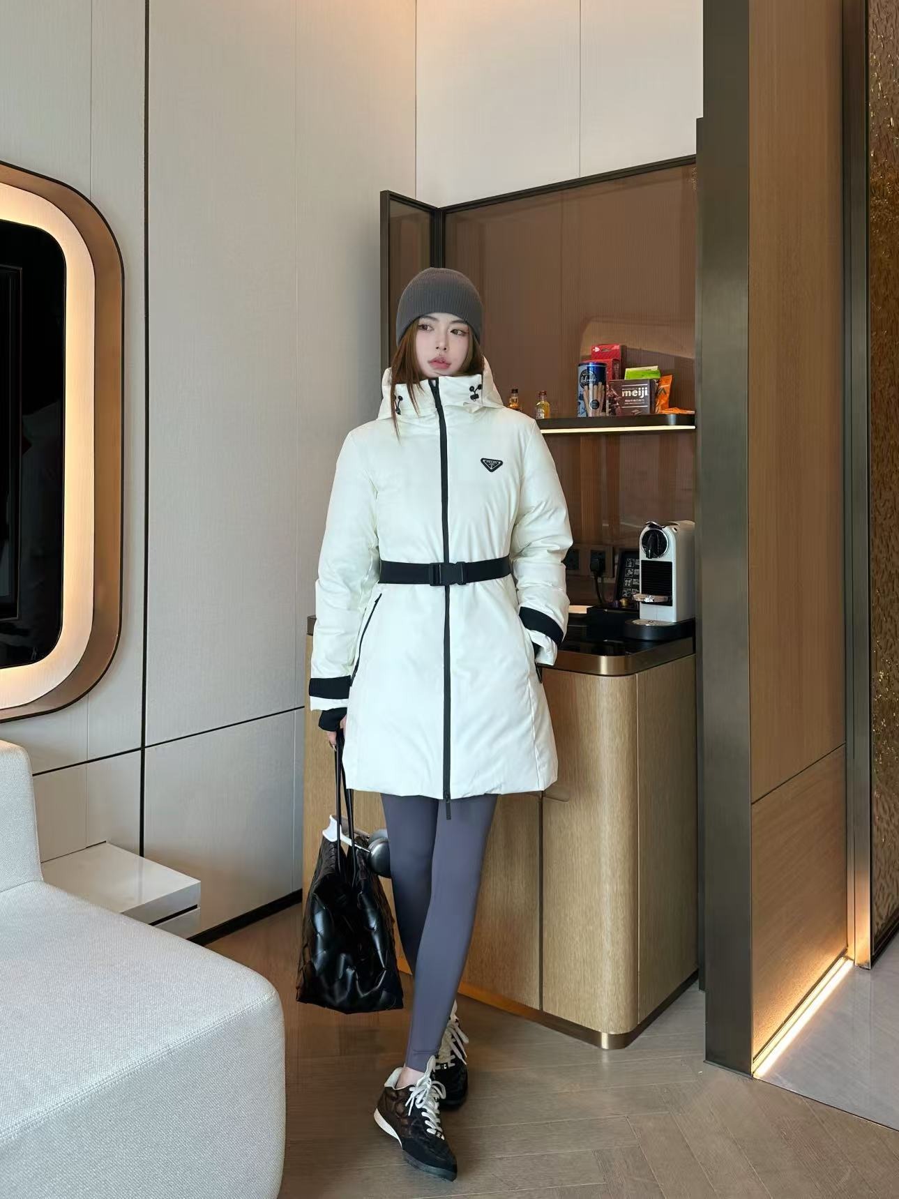 프*다 신상 후드 하프 다운코트