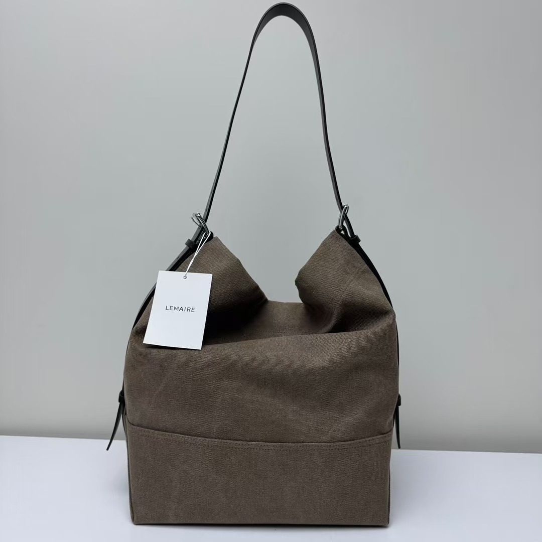 르메르 벨티드 토트백