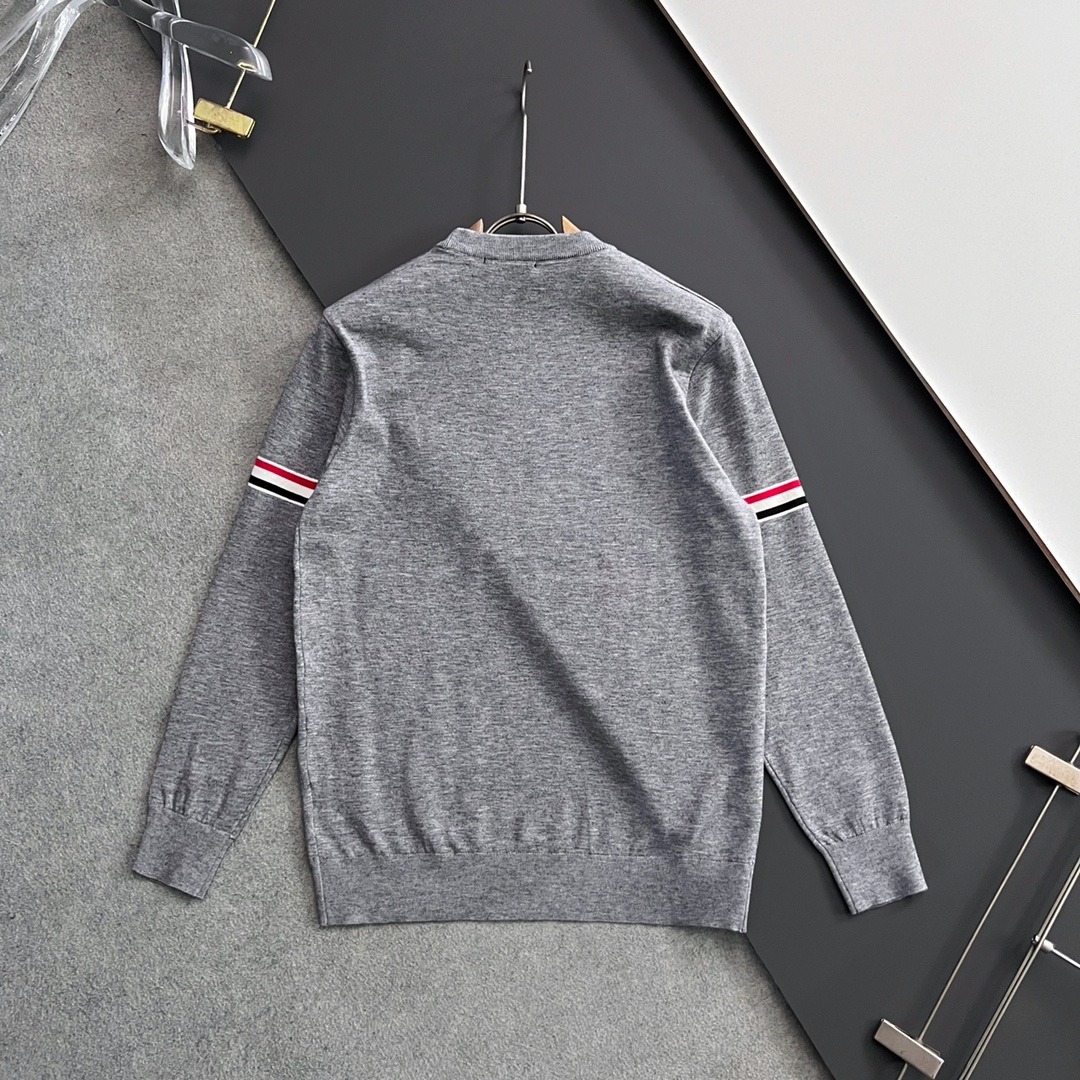 톰*라운 24ss 매장동일 발매 클래식한 니트티