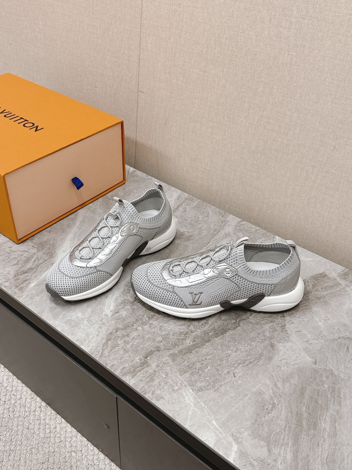 루*비통 올림피아 커플 운동화