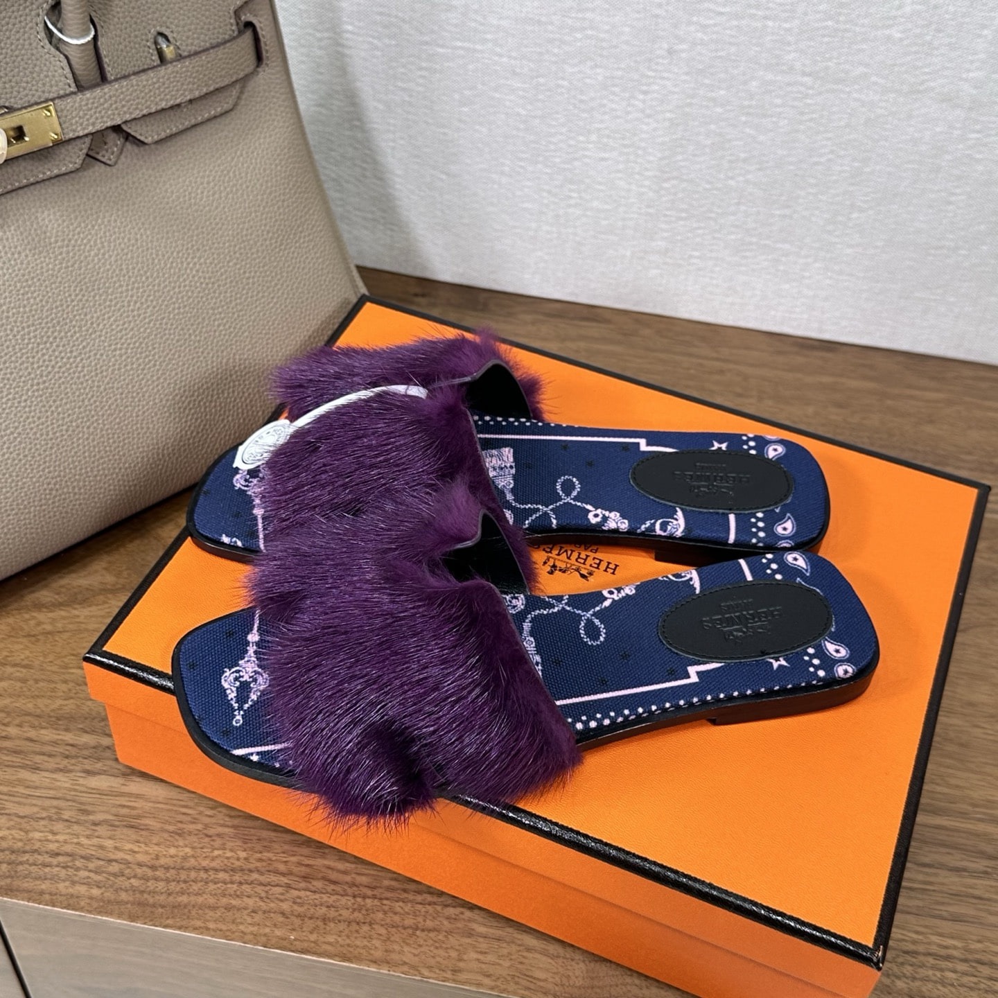 에*메스 오란 밍크털 슬리퍼