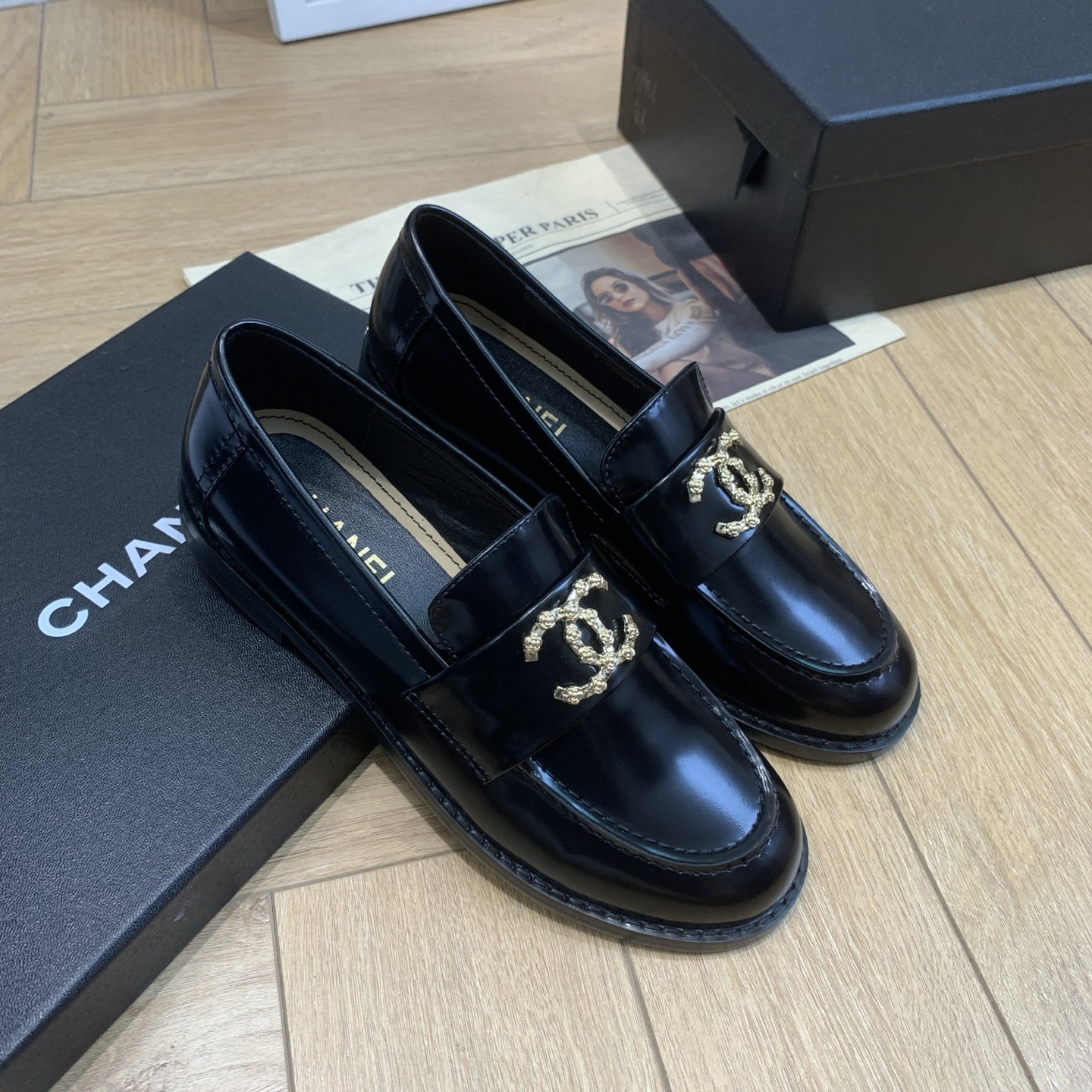 샤*25 이른 봄 하이에디션 로퍼