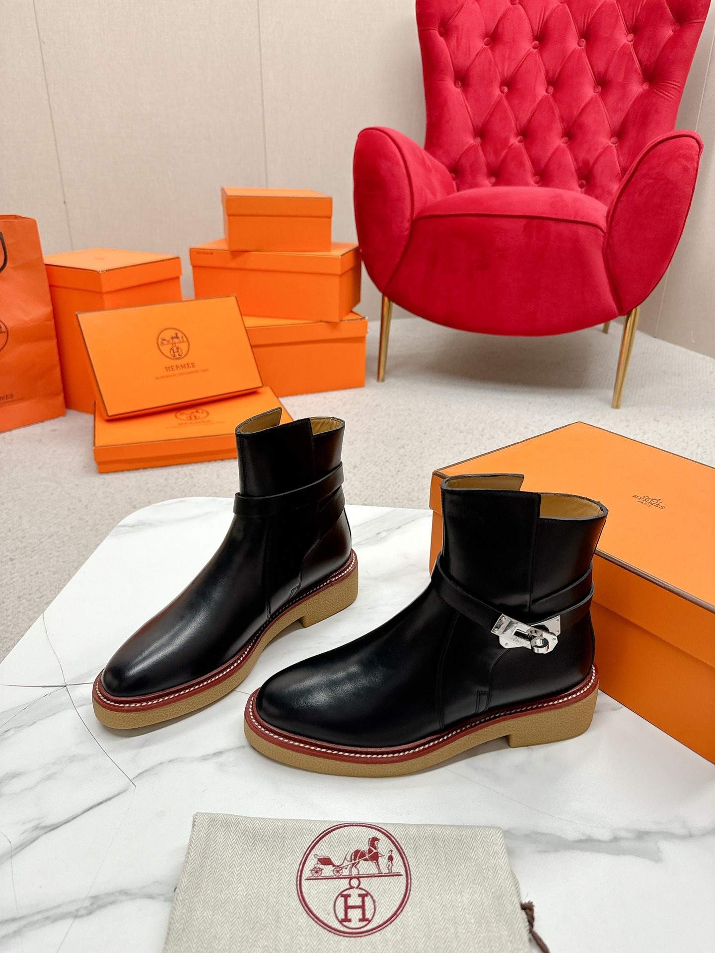 에*메스 신상 워킹 부츠