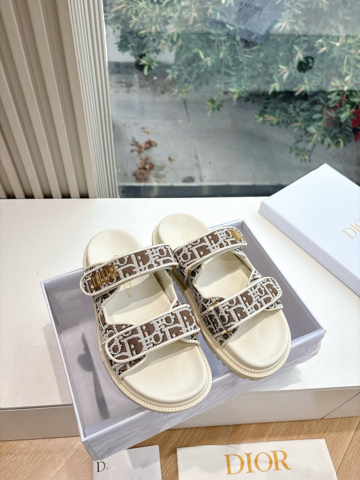 디* 2025 이른 봄 신상 뮬 슬리퍼