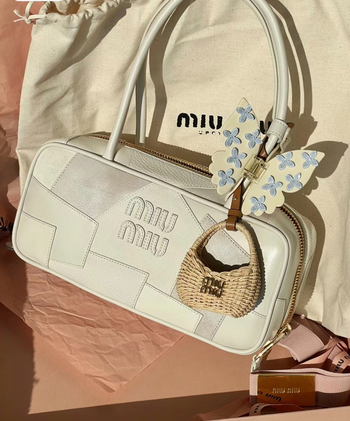 미우미우 아르카디 가죽 패치워크 백 500148