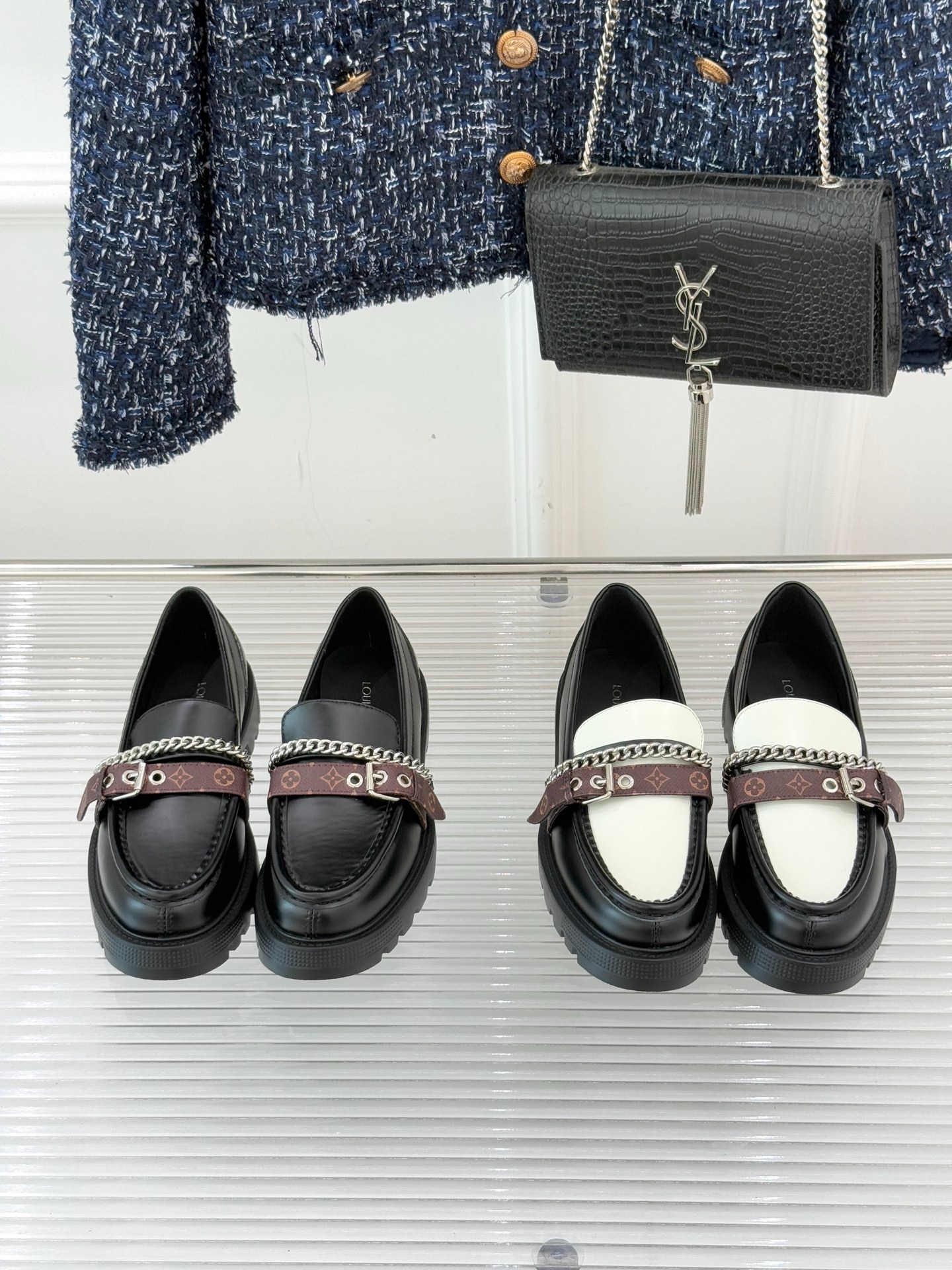 루*비통 25WF 신상 체인 통굽 로퍼