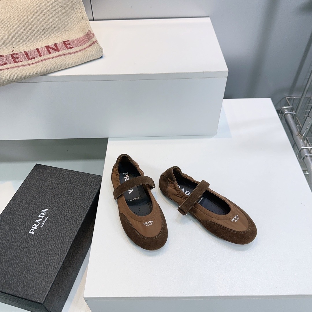 프*다 25 가을/겨울 신상 스트랩 드라이빙 슈즈