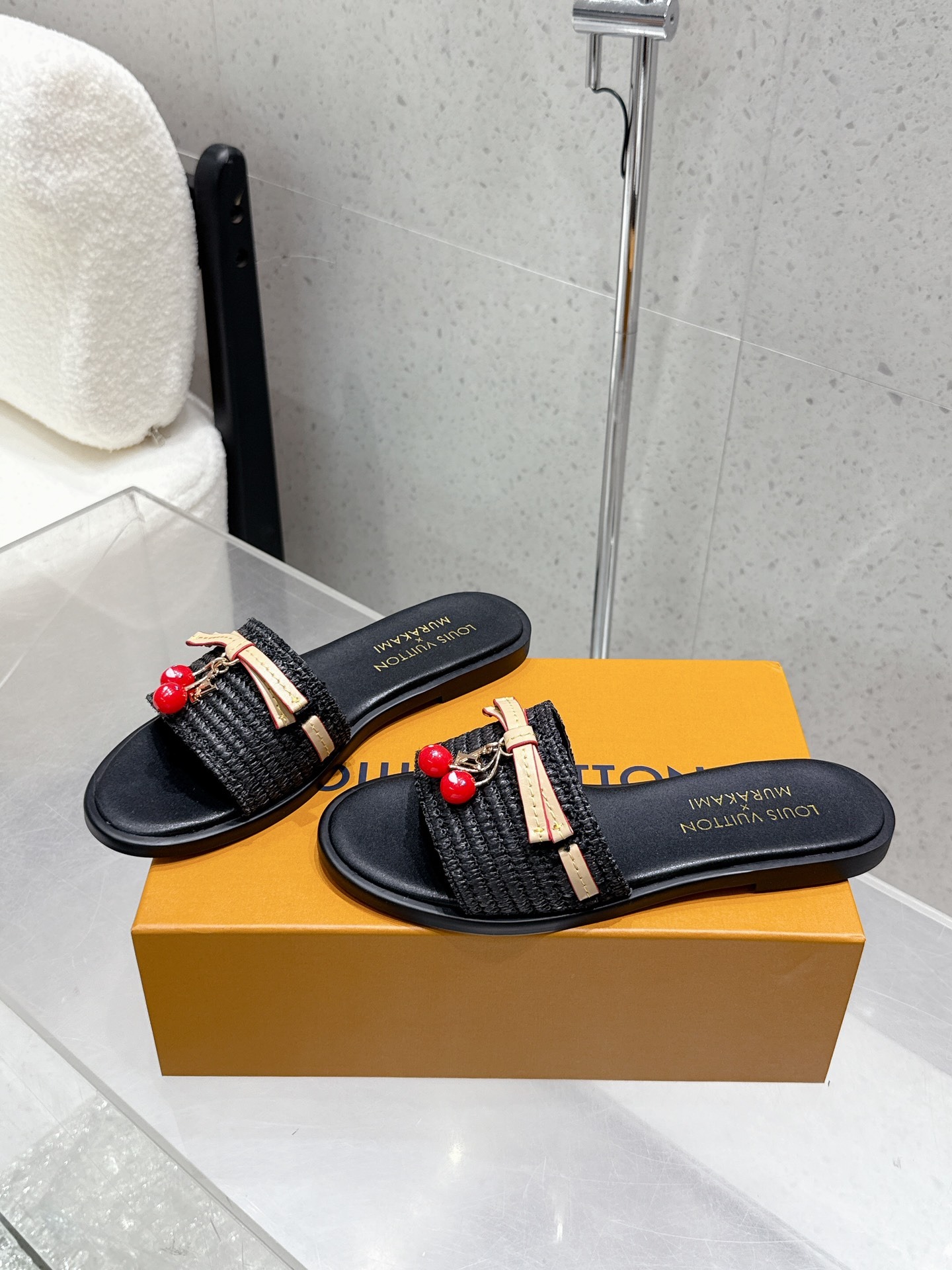 루*비통 25/ss 신상 플랫 슬리퍼