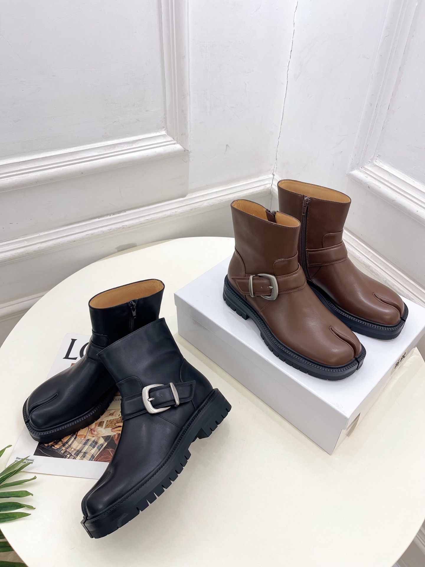 메*마르지엘라 25 신상 클래식 버클 앵클부츠