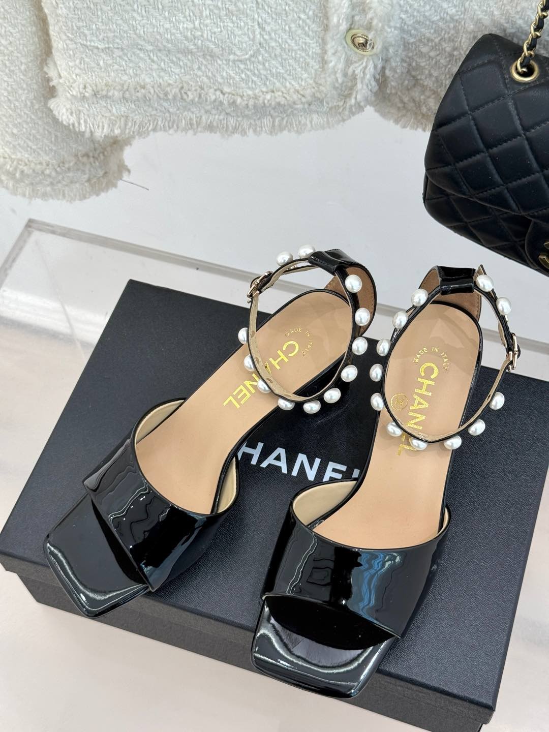 샤* 25c 신상품 더블 C 진주 통굽 샌들