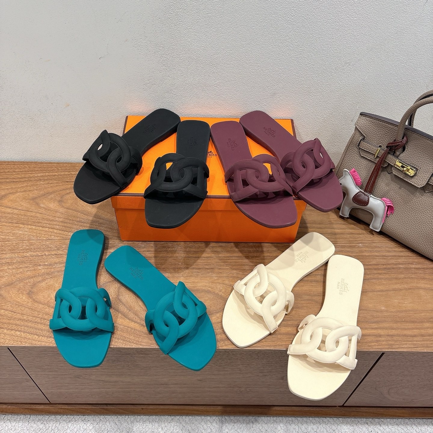 에*메스 2025 신상 슬리퍼