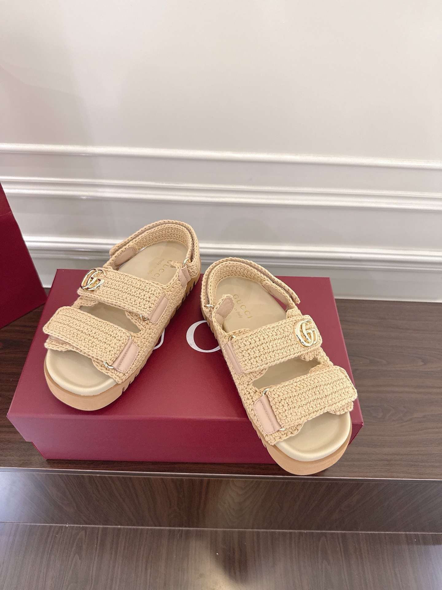 구* 더블 G 여성용 벨크로 샌들