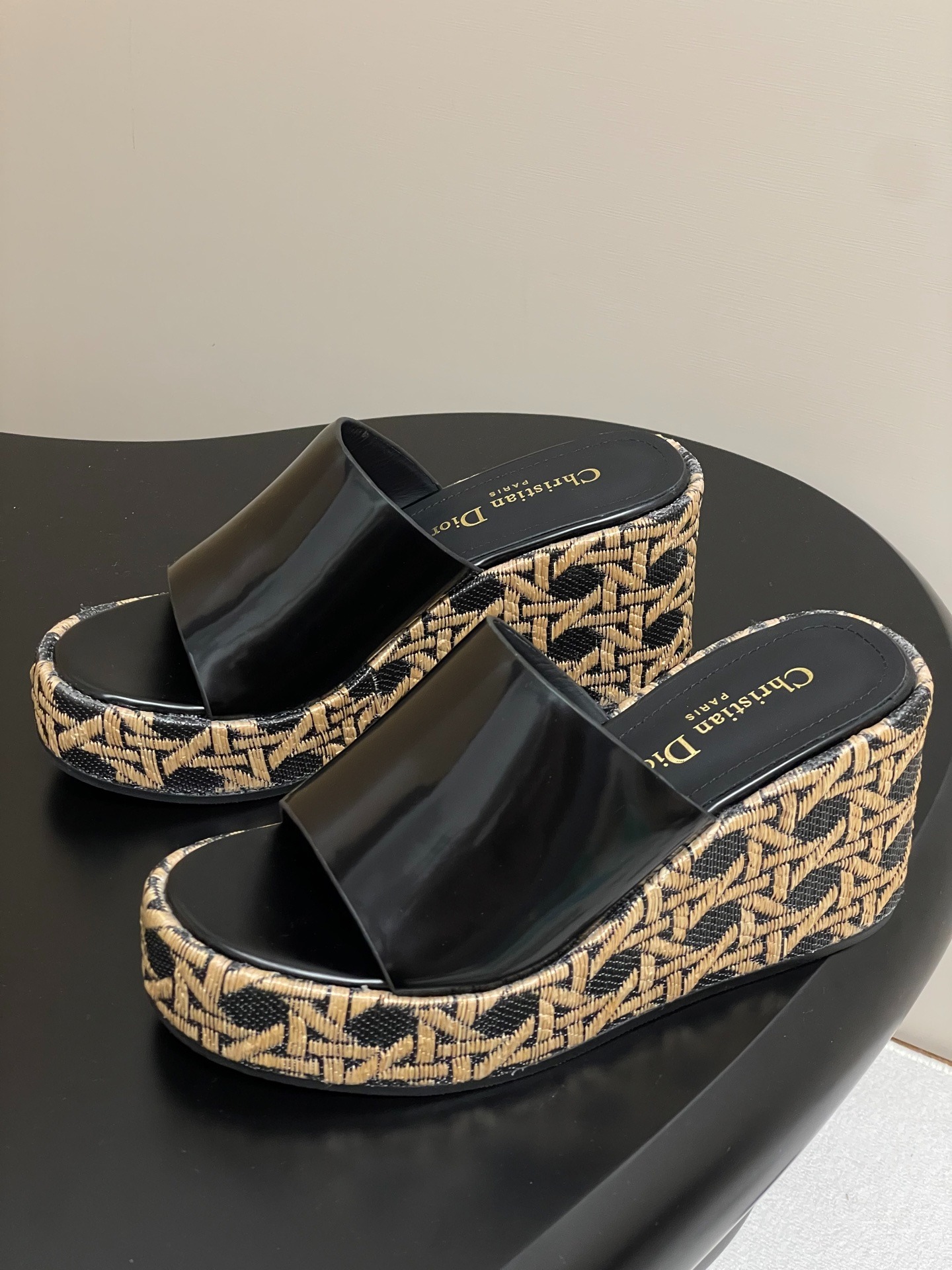 디* 25ss 봄여름 신상 D-Attitude 웨지 슬리퍼