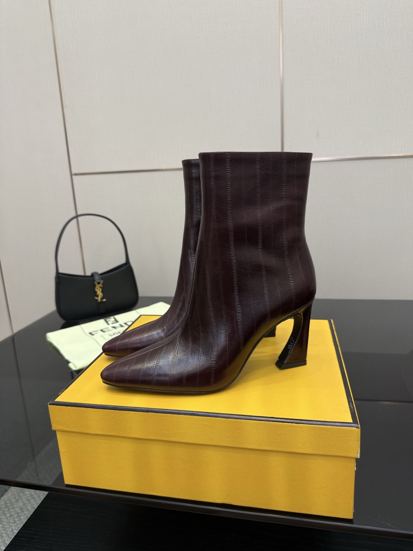 펜* 신상 가죽 부츠