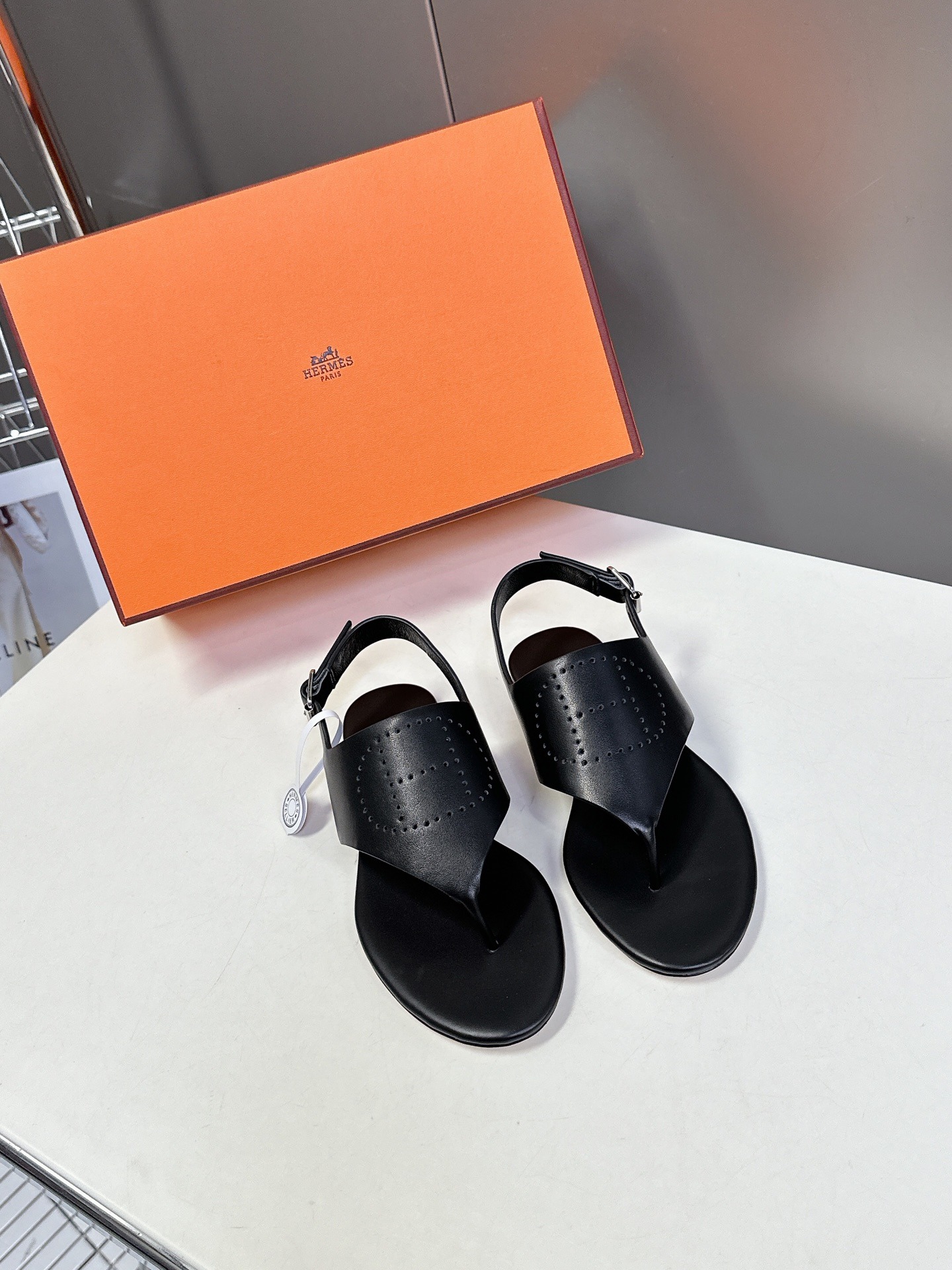 에*메스 봄여름 최신 레이저 H 샌들