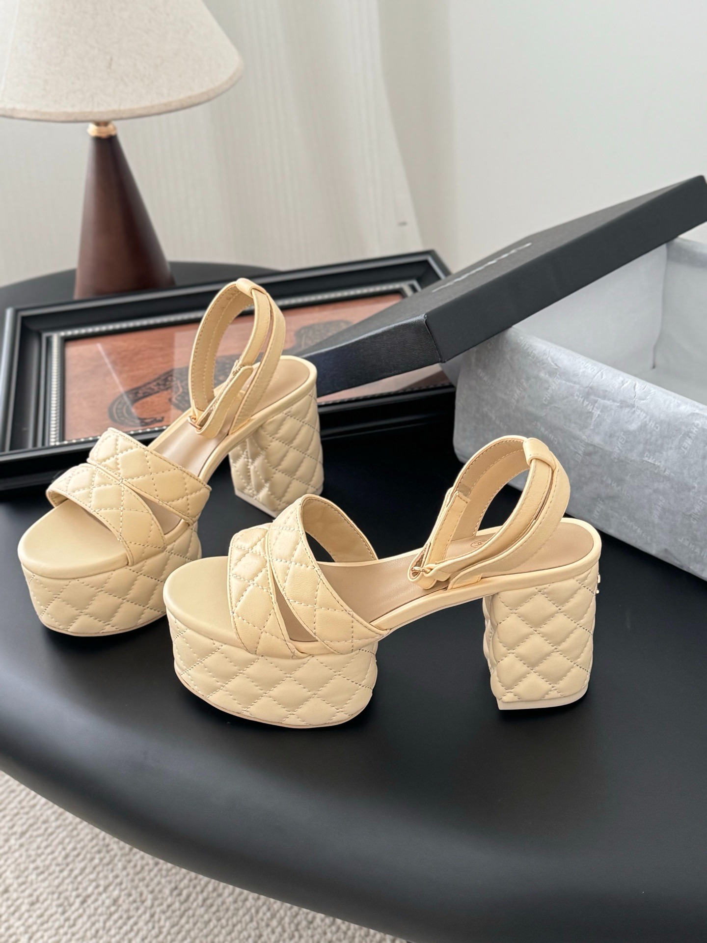 샤* 25A 프리미엄 핸드메이드 샌들