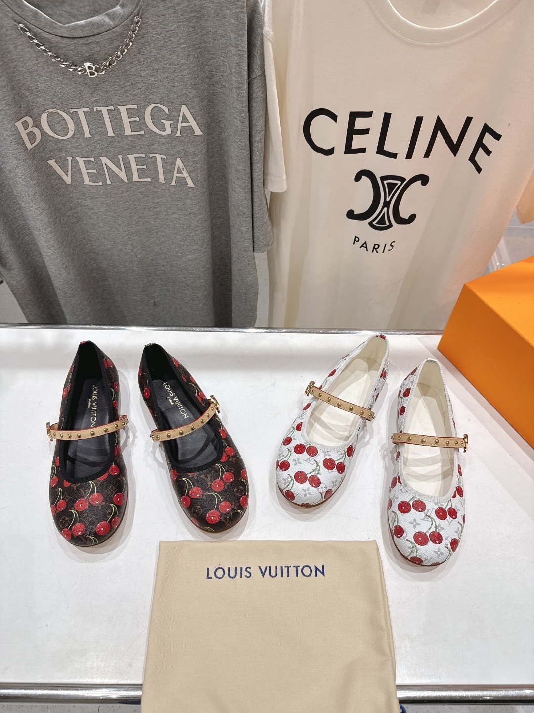 루*비통 봄여름 컬렉션 메리제인 플랫 슈즈