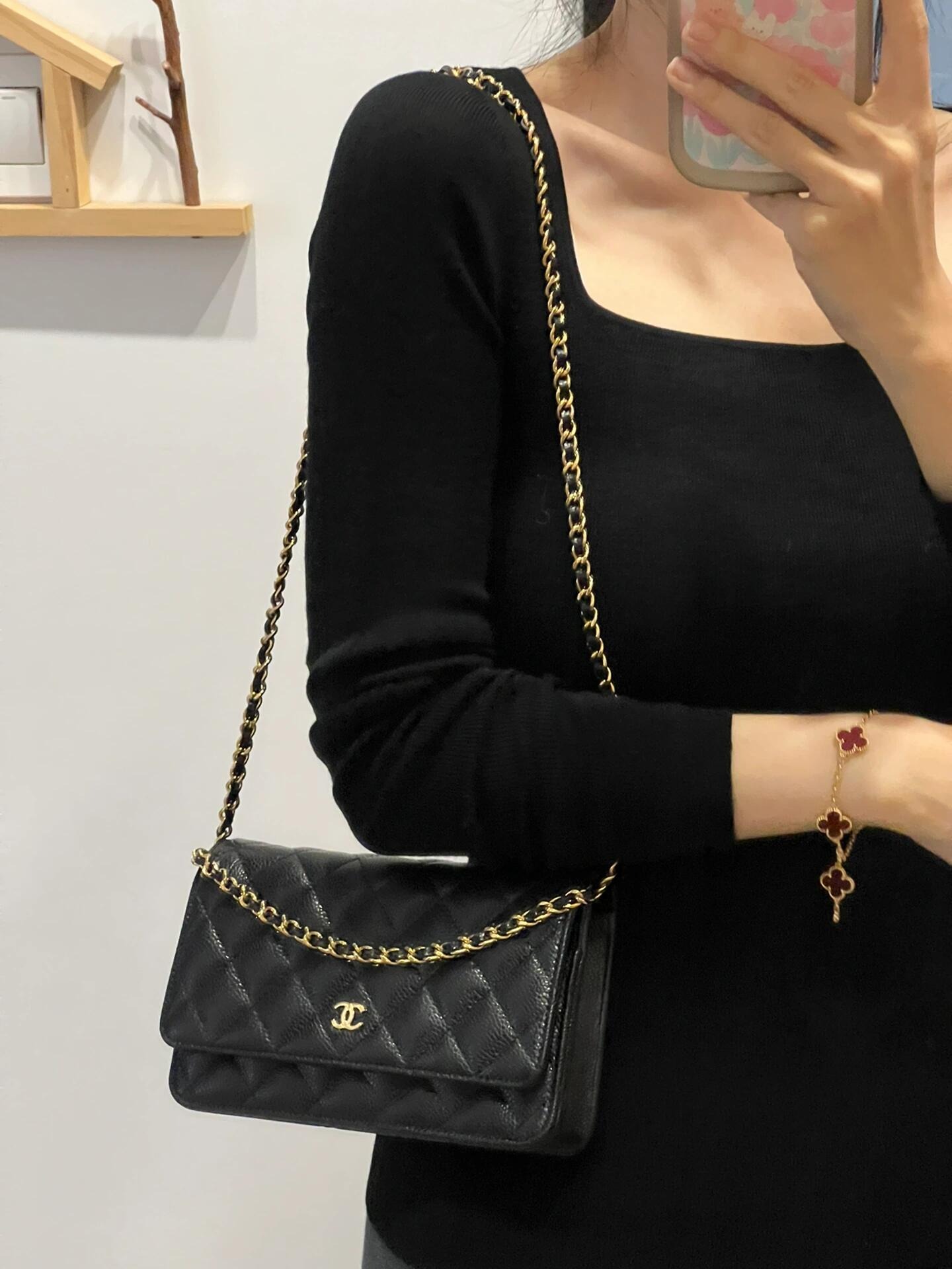 샤넬 클래식 WOC 월렛 온더 체인백