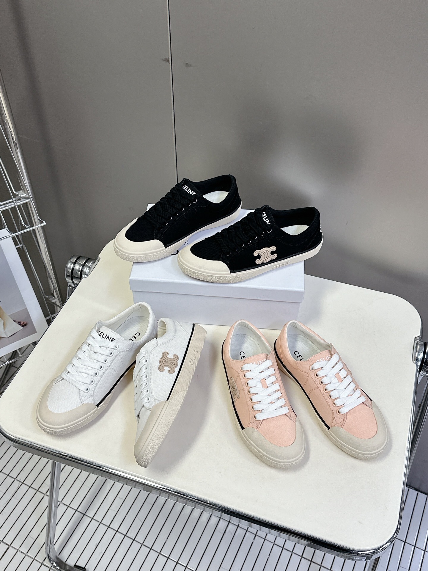 셀*느 25ss 봄여름 런닝화