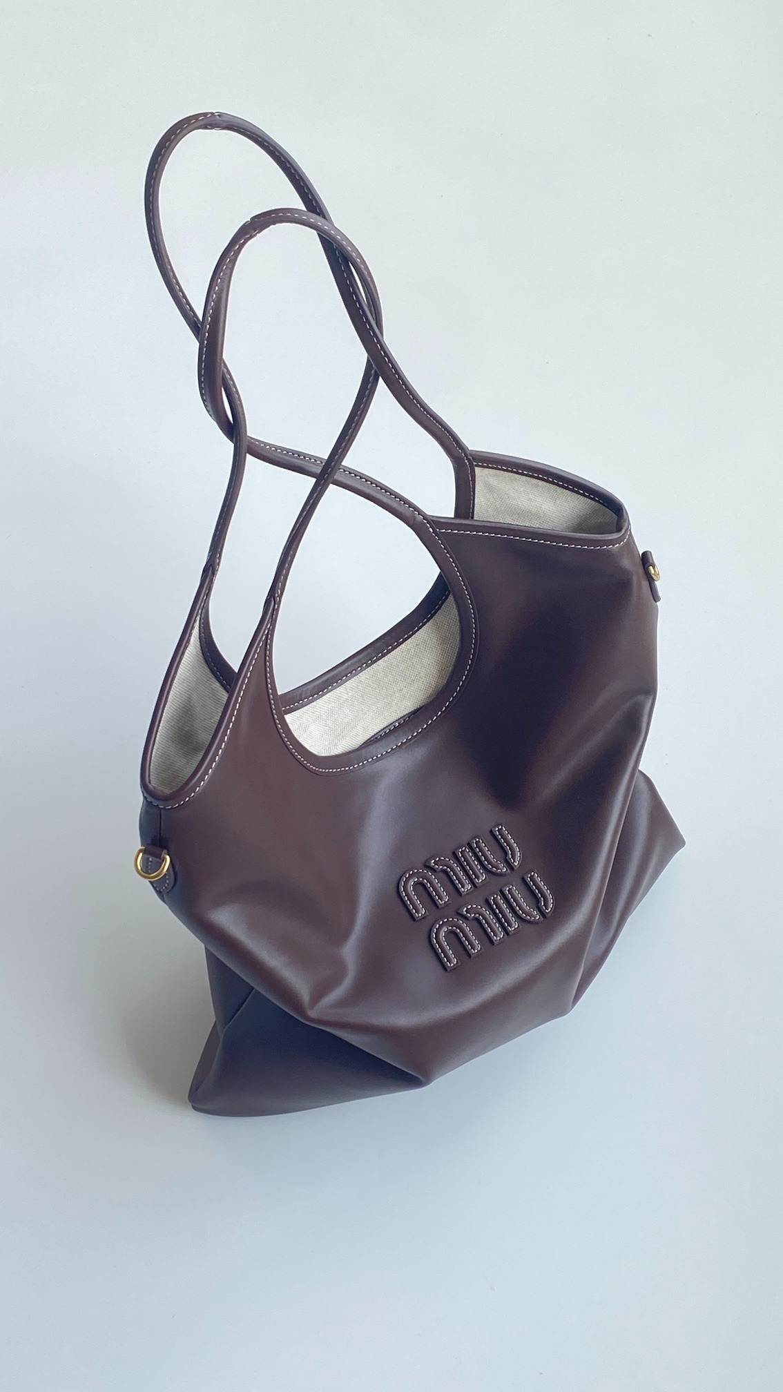 미우미우 아이비 토드백