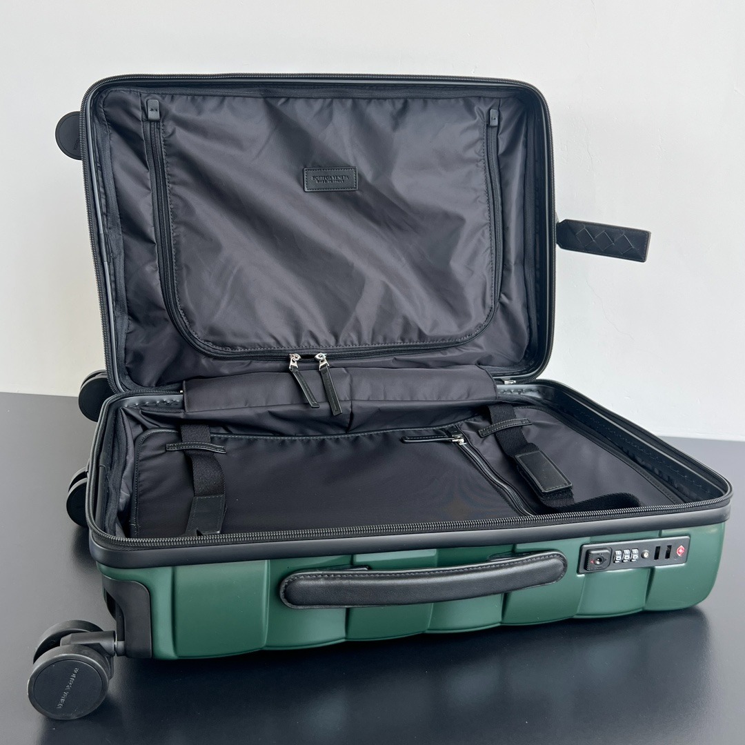 보테가베네타 오디세이 여행가방