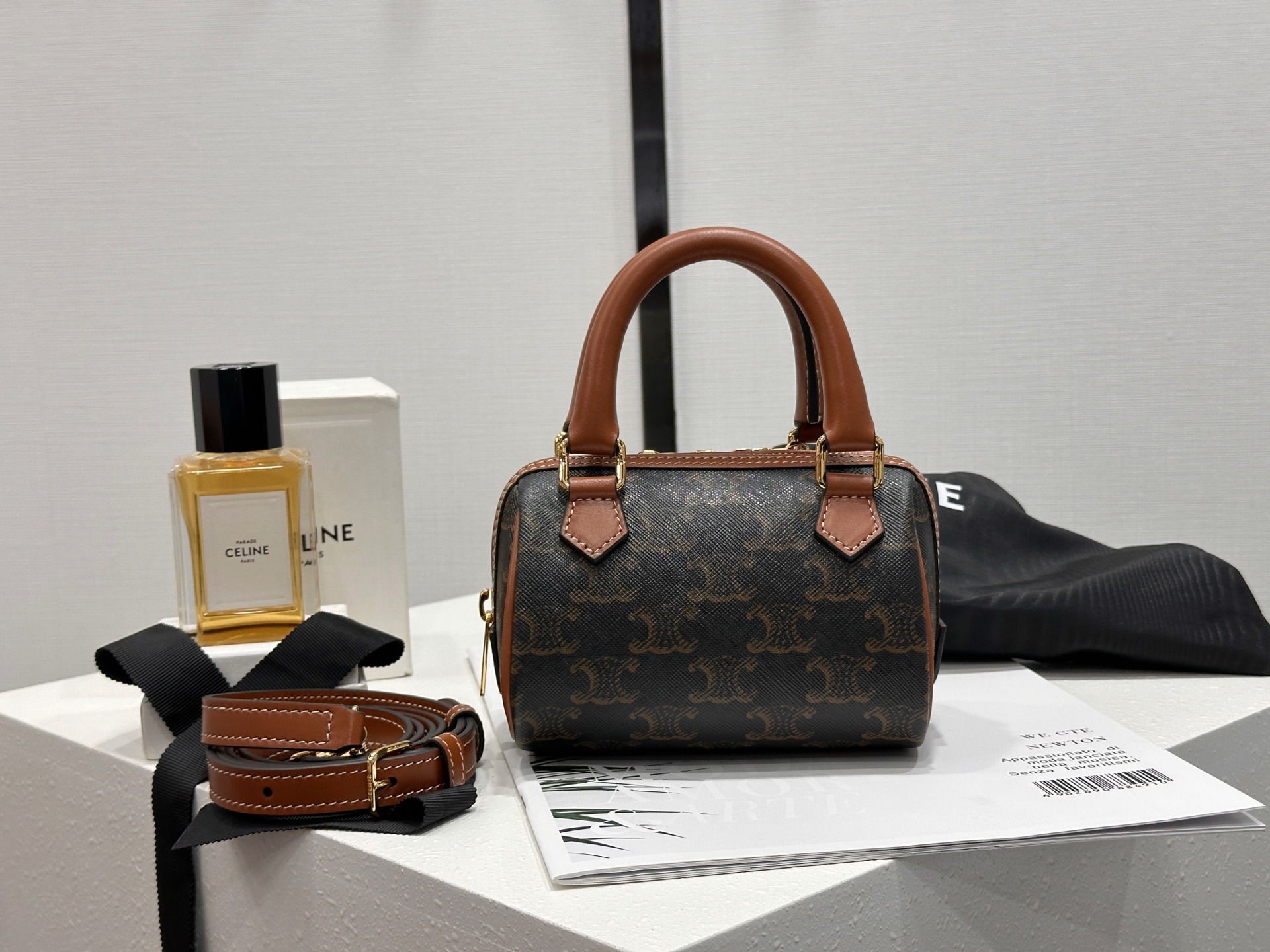 셀린느 Triope 백